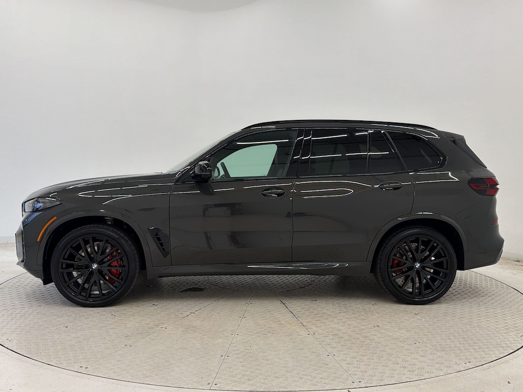 New 2026 BMW X5 M60i SUV