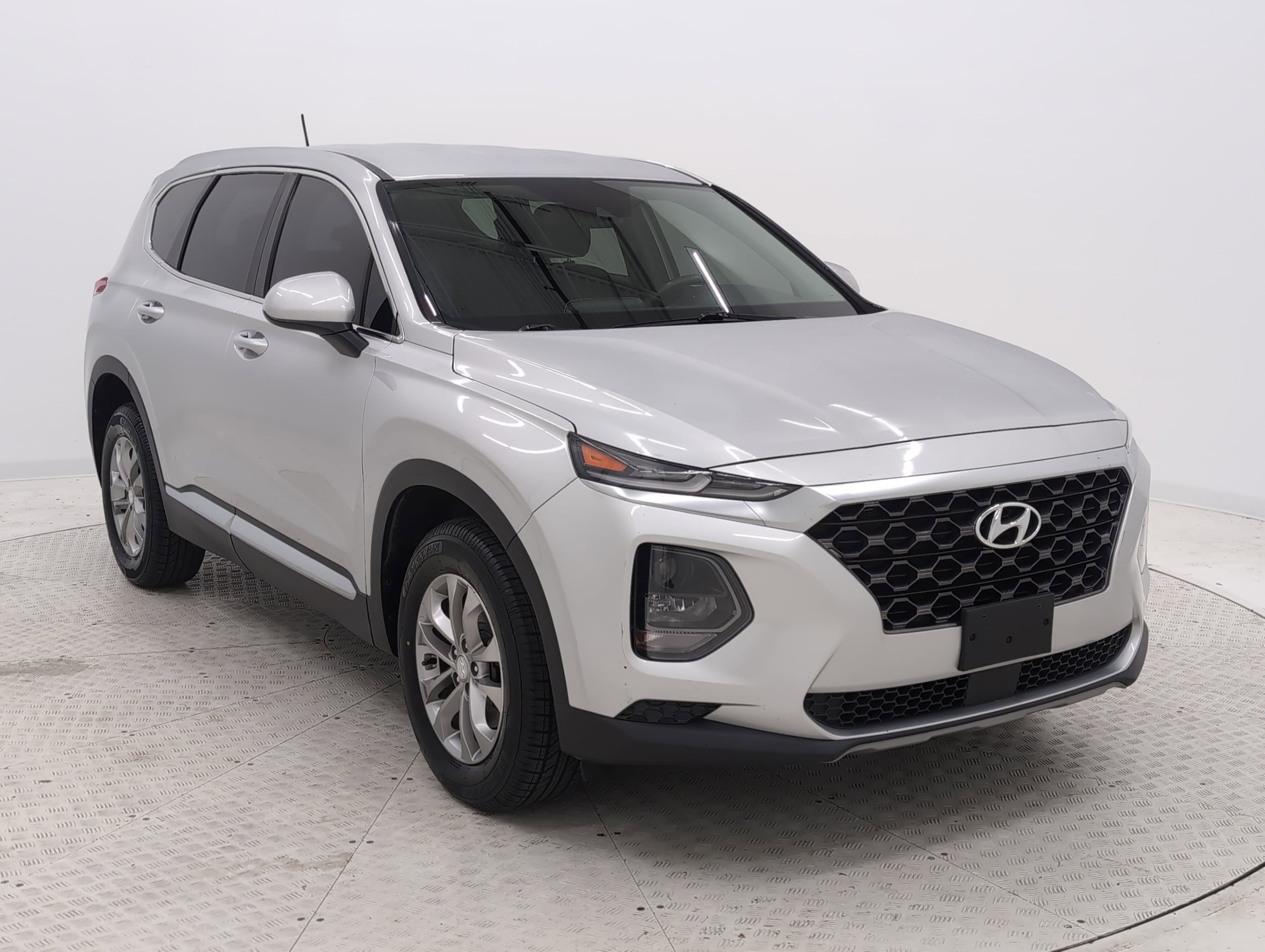 Used 2019 Hyundai Santa Fe SE with VIN 5NMS2CAD9KH110943 for sale in Nashville, TN