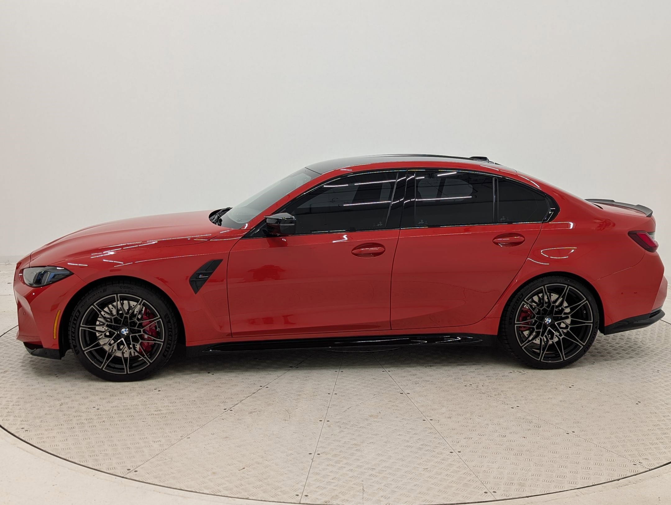 2025 Bmw M3 3 photo 2