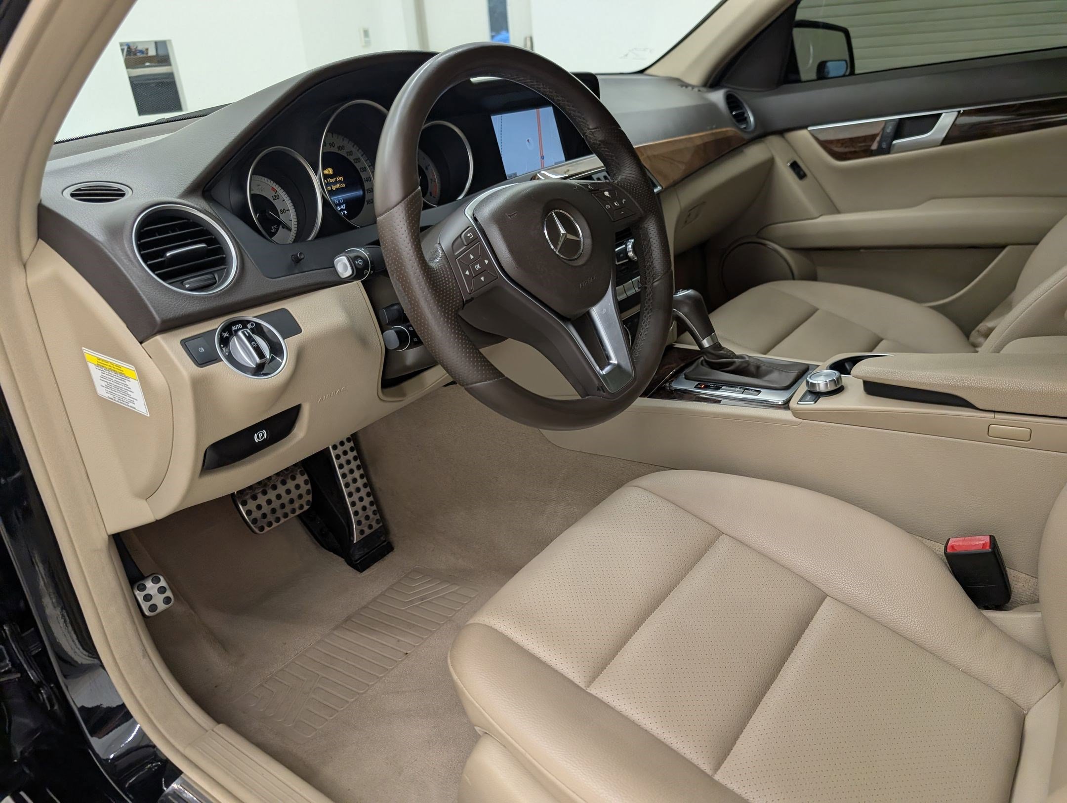 2013 Mercedes Benz C 300 Sport Sedan photo 3