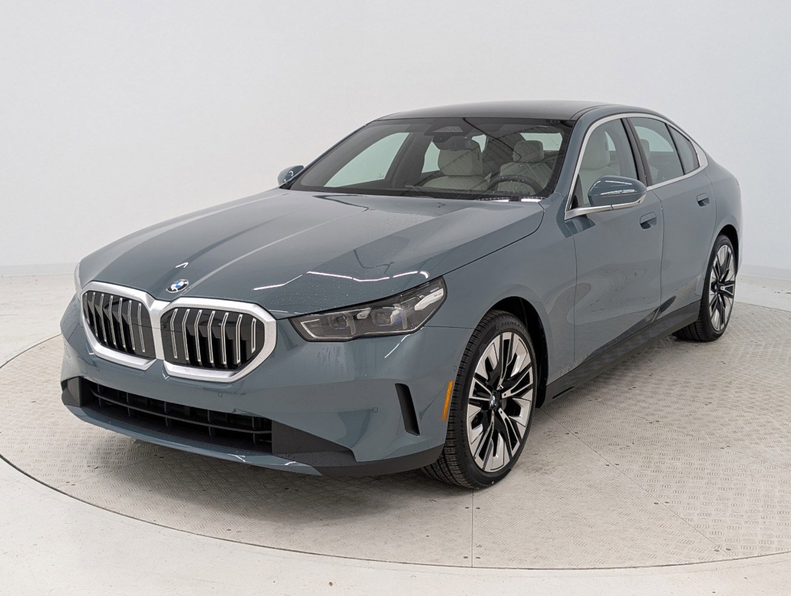 2025 Bmw 530i photo 4
