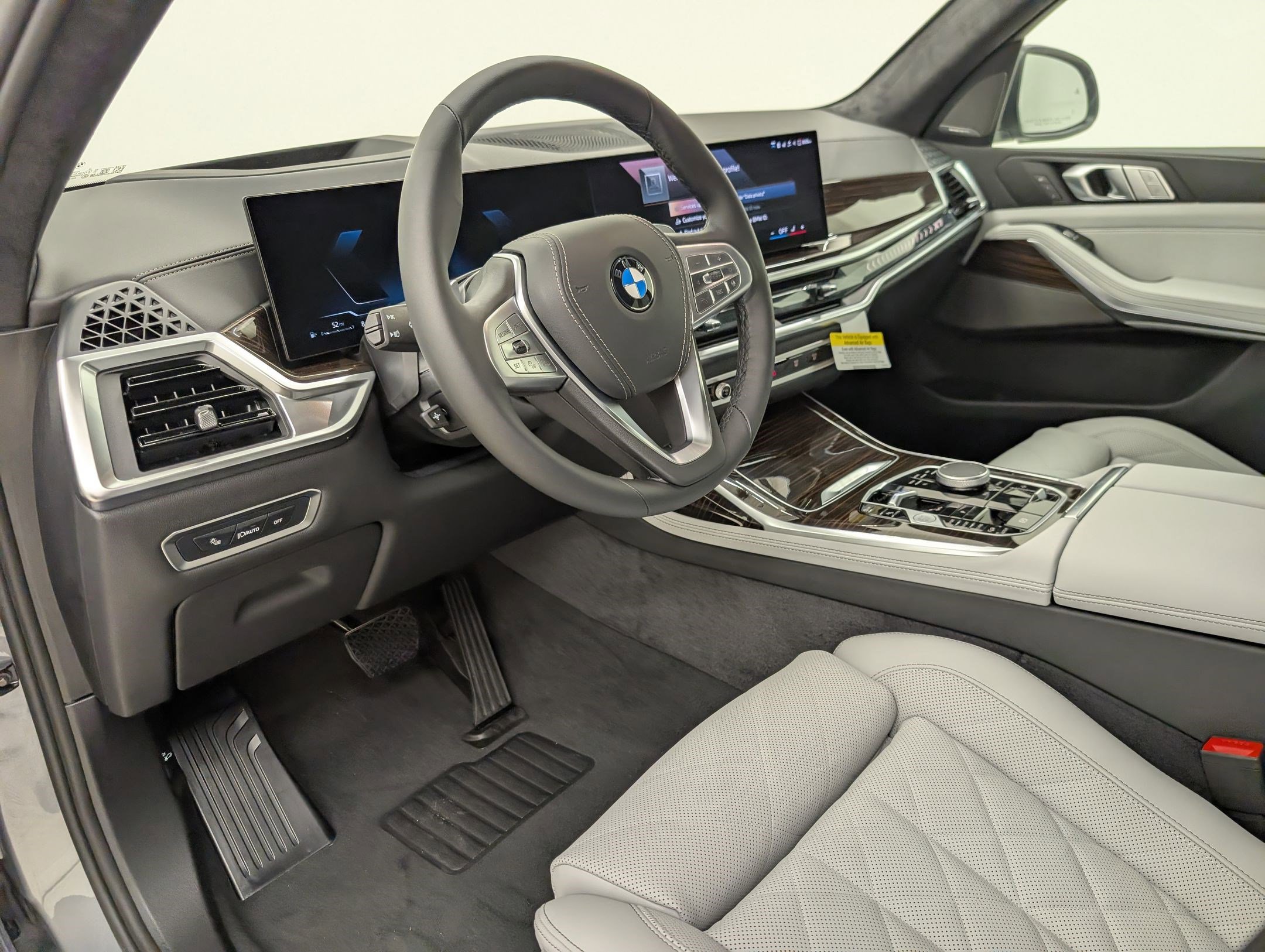 2026 Bmw X7 xDrive40i photo 3