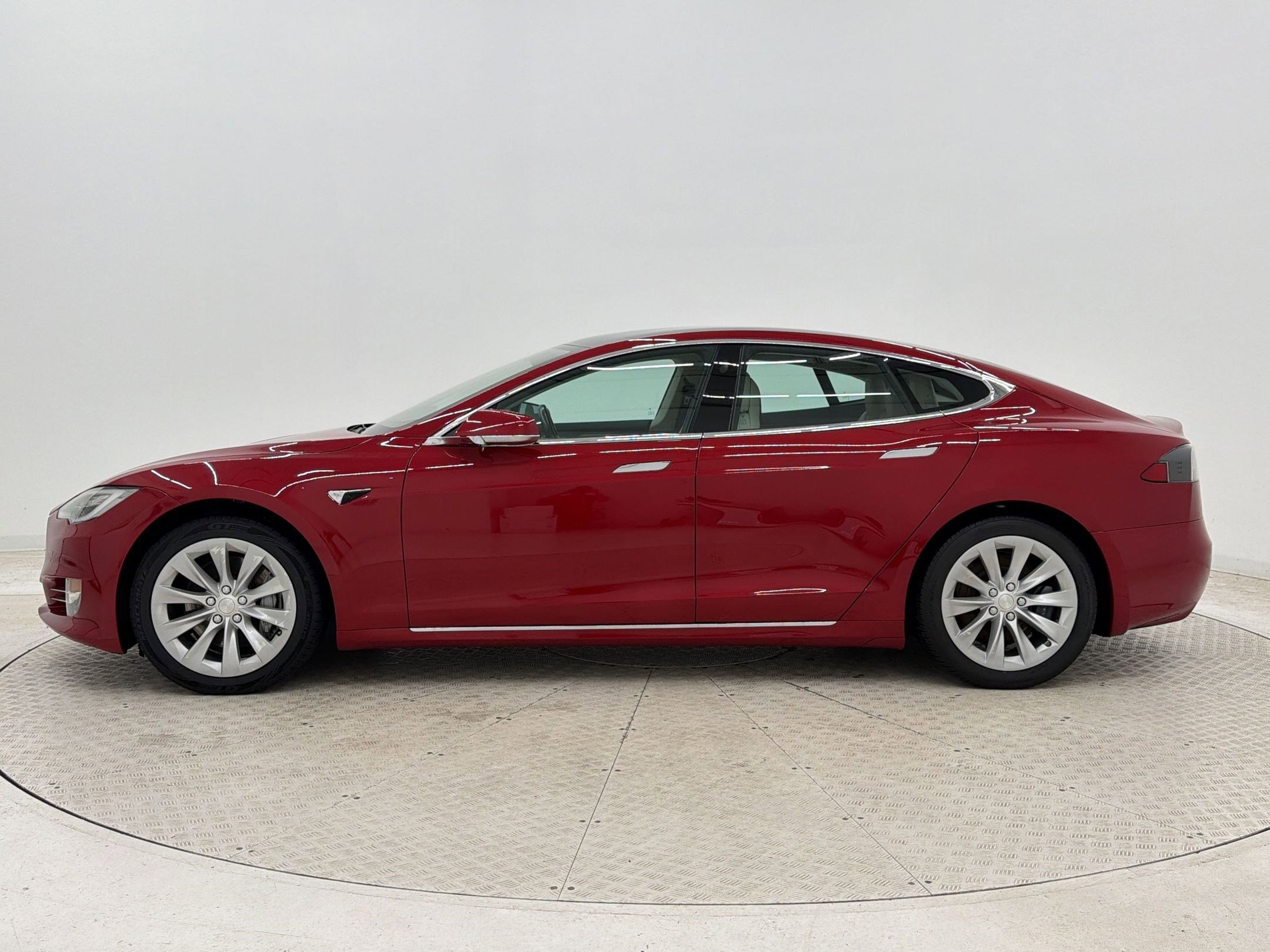 Used 2018 Tesla Model S 100D with VIN 5YJSA1E26JF278443 for sale in Nashville, TN
