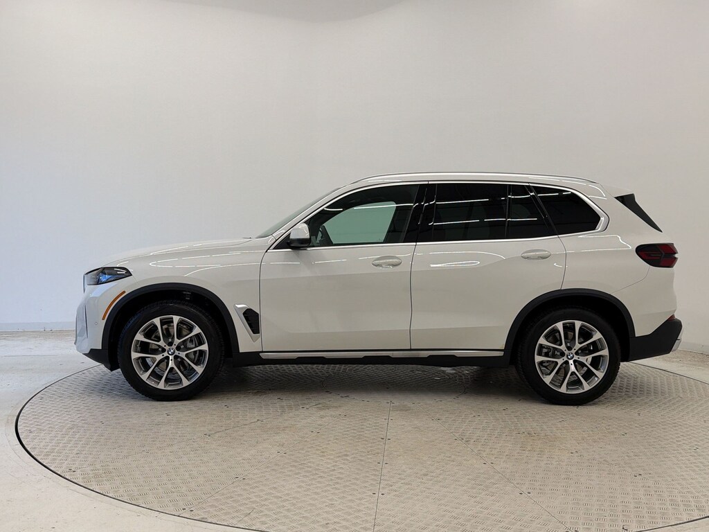 New 2026 BMW X5 xDrive40i SUV
