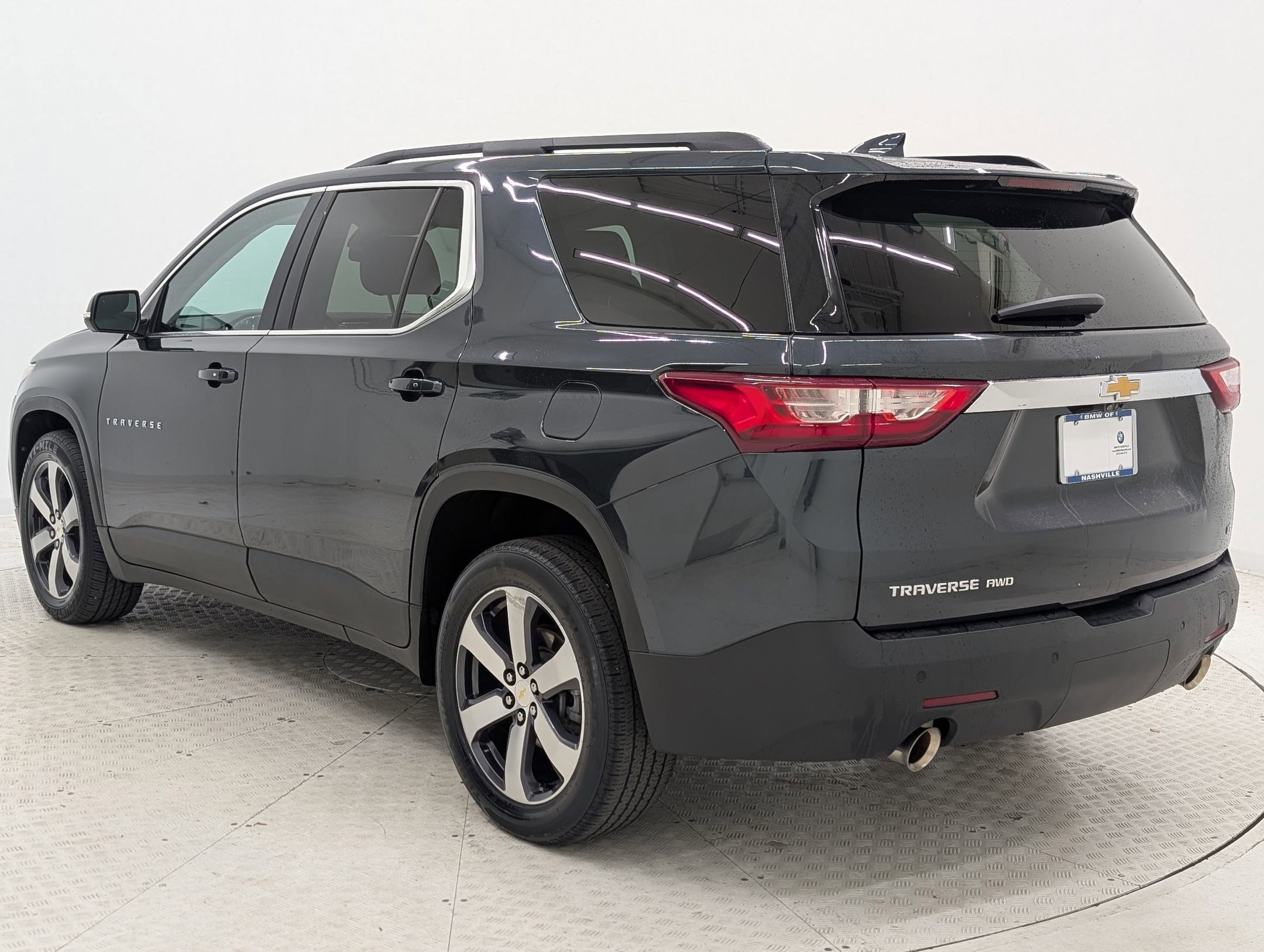 2021 Chevrolet Traverse Leather photo 3