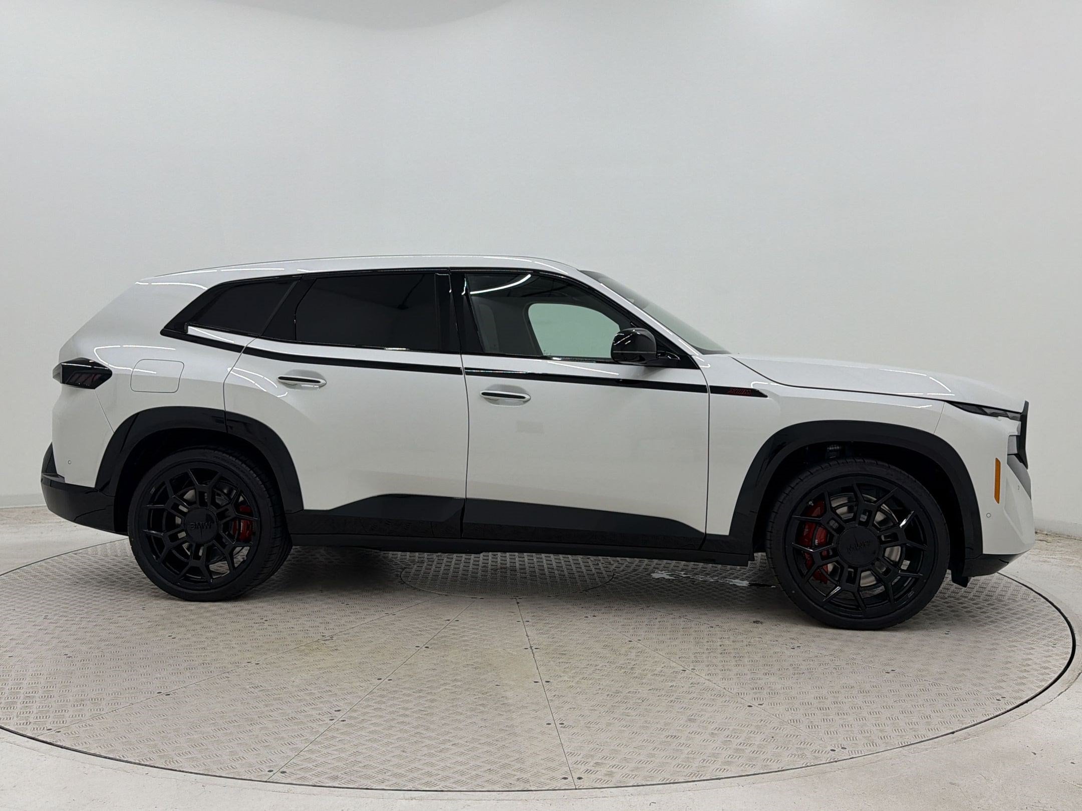 XM Label SUV