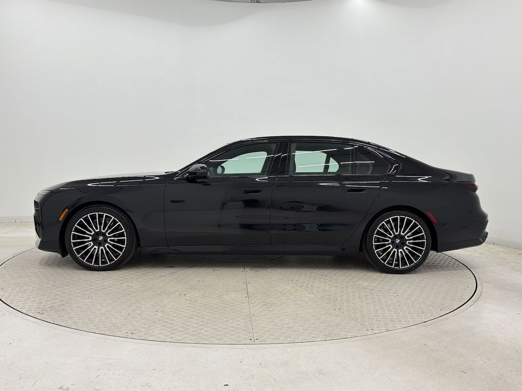 New 2026 BMW 760i xDrive Sedan
