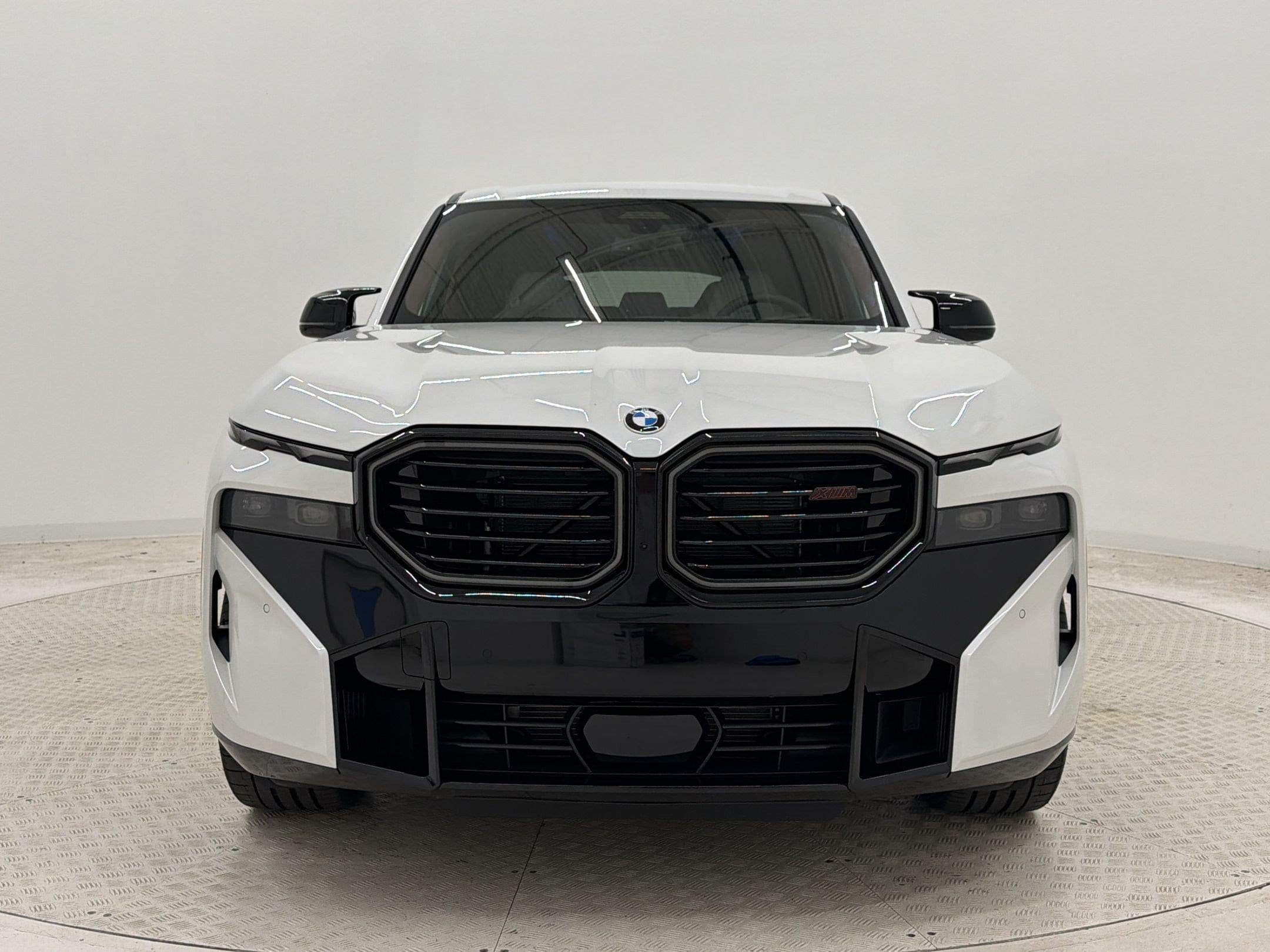 XM Label SUV