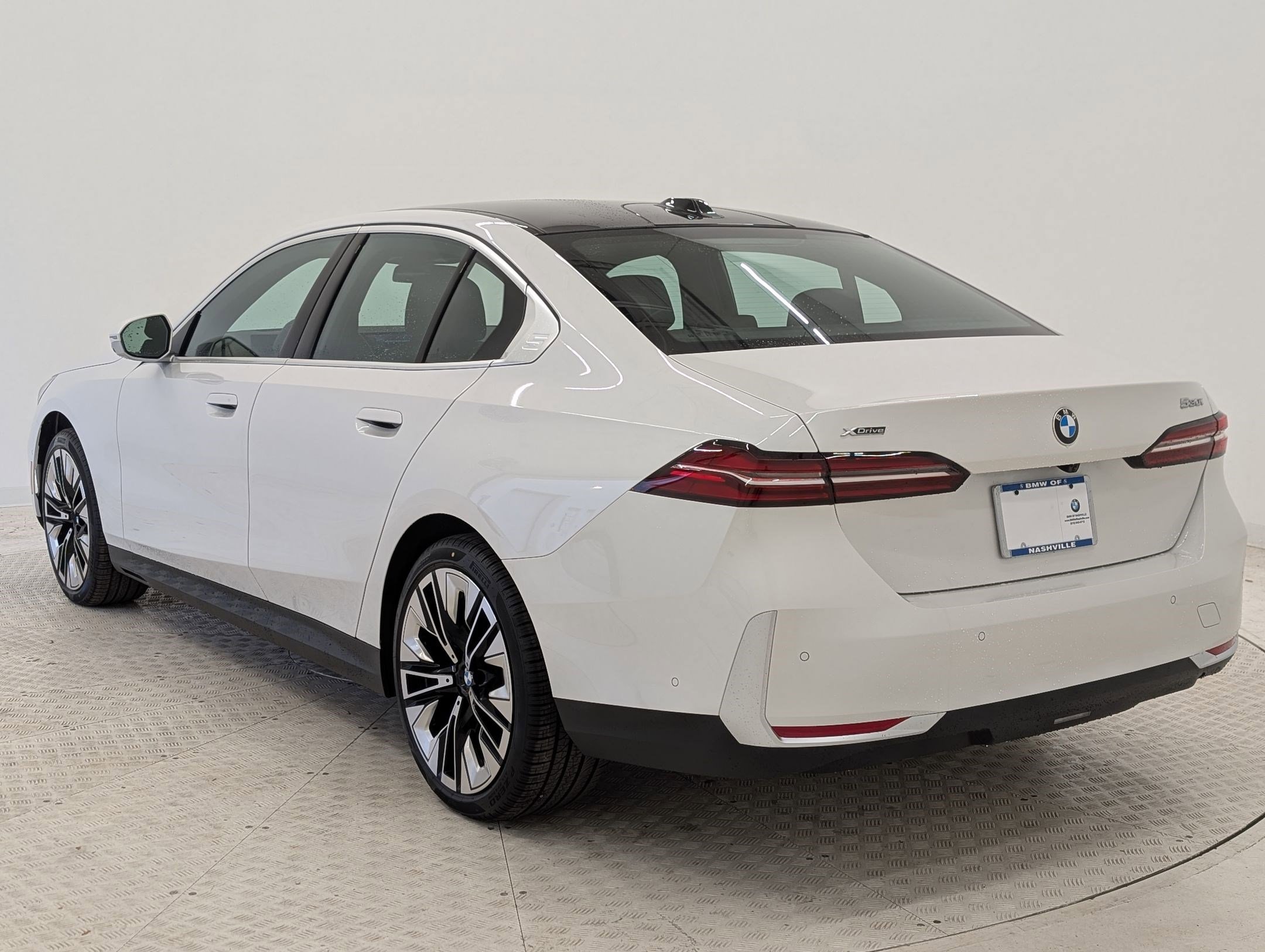 2026 Bmw 530i xDrive Sedan photo 2