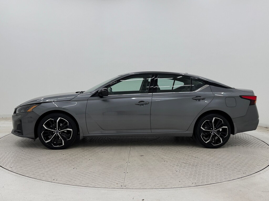 Used 2023 Nissan Altima 2.5 SR Sedan