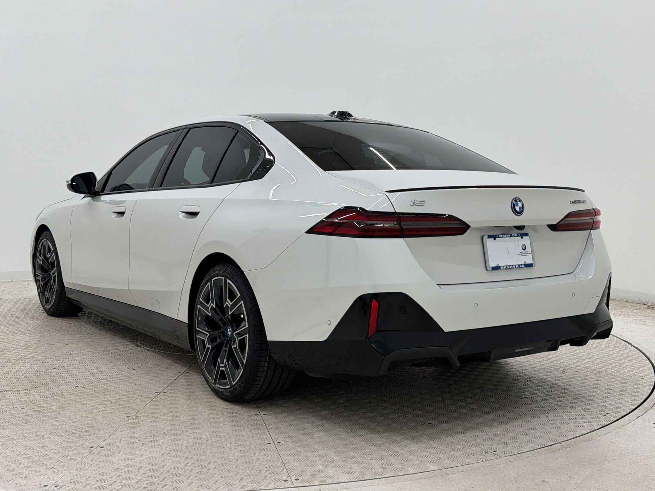 I5 Sedan