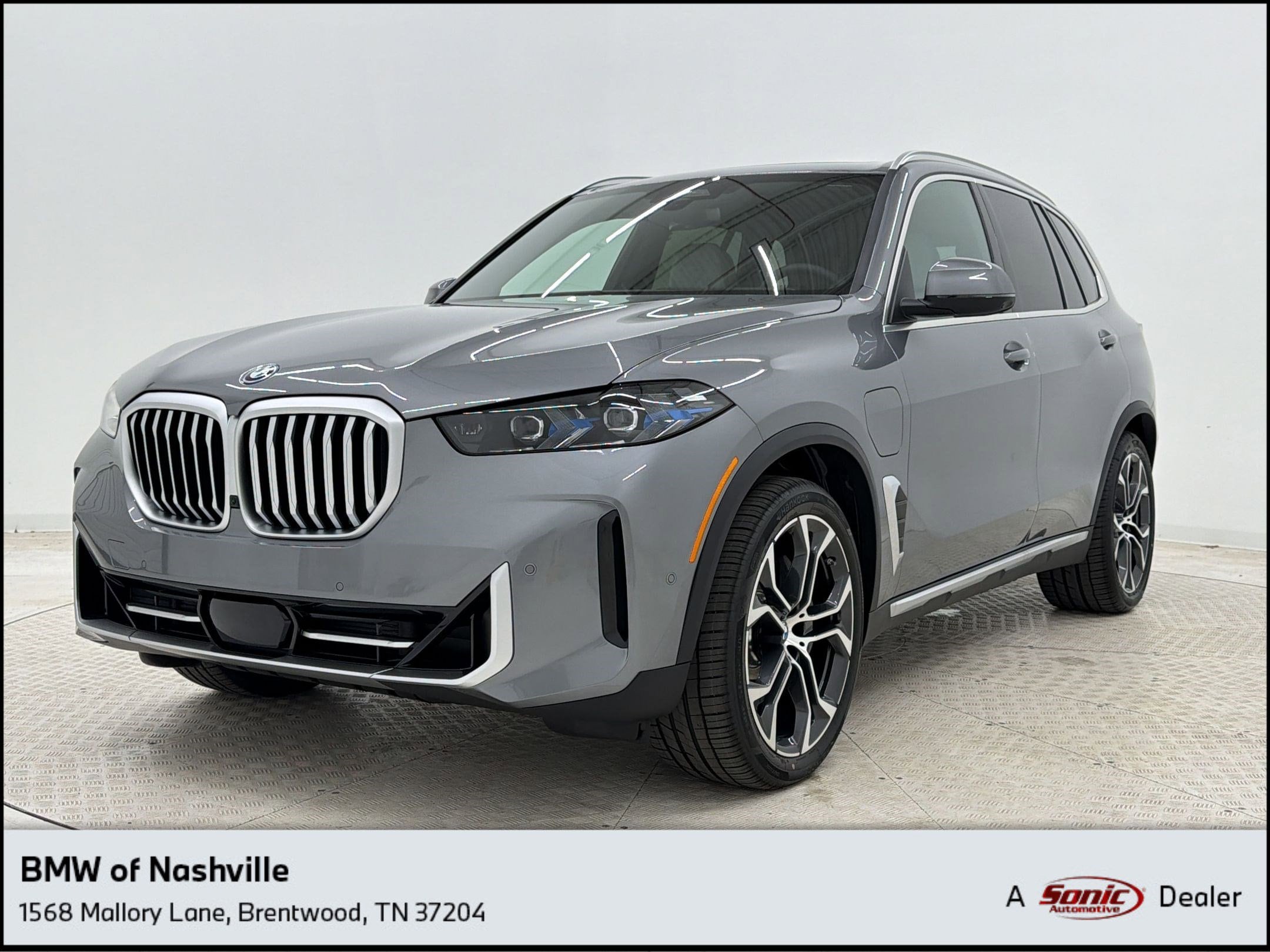 2026 BMW X5 xDrive50e's photo