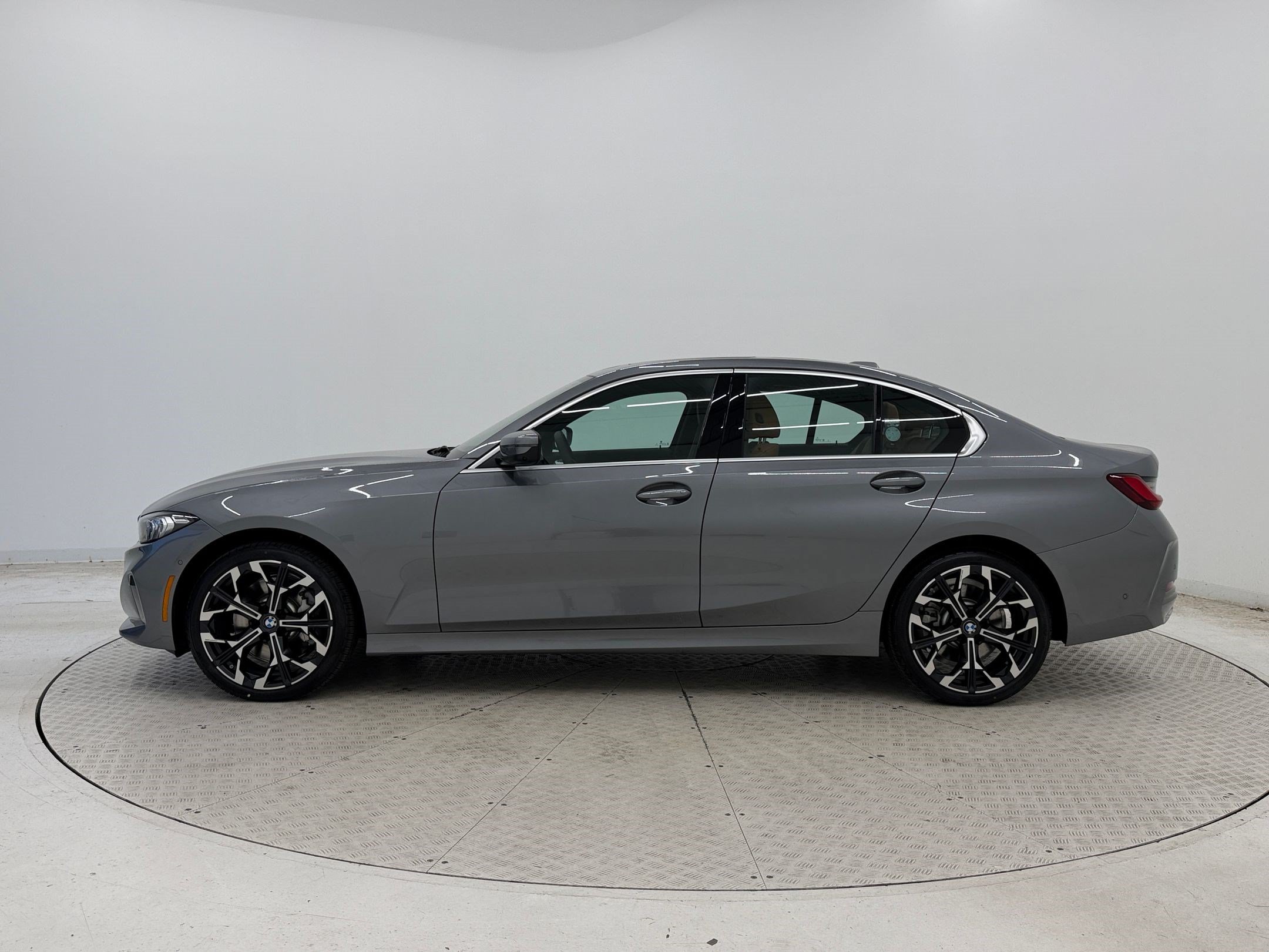 New 2026 BMW 330i xDrive Sedan