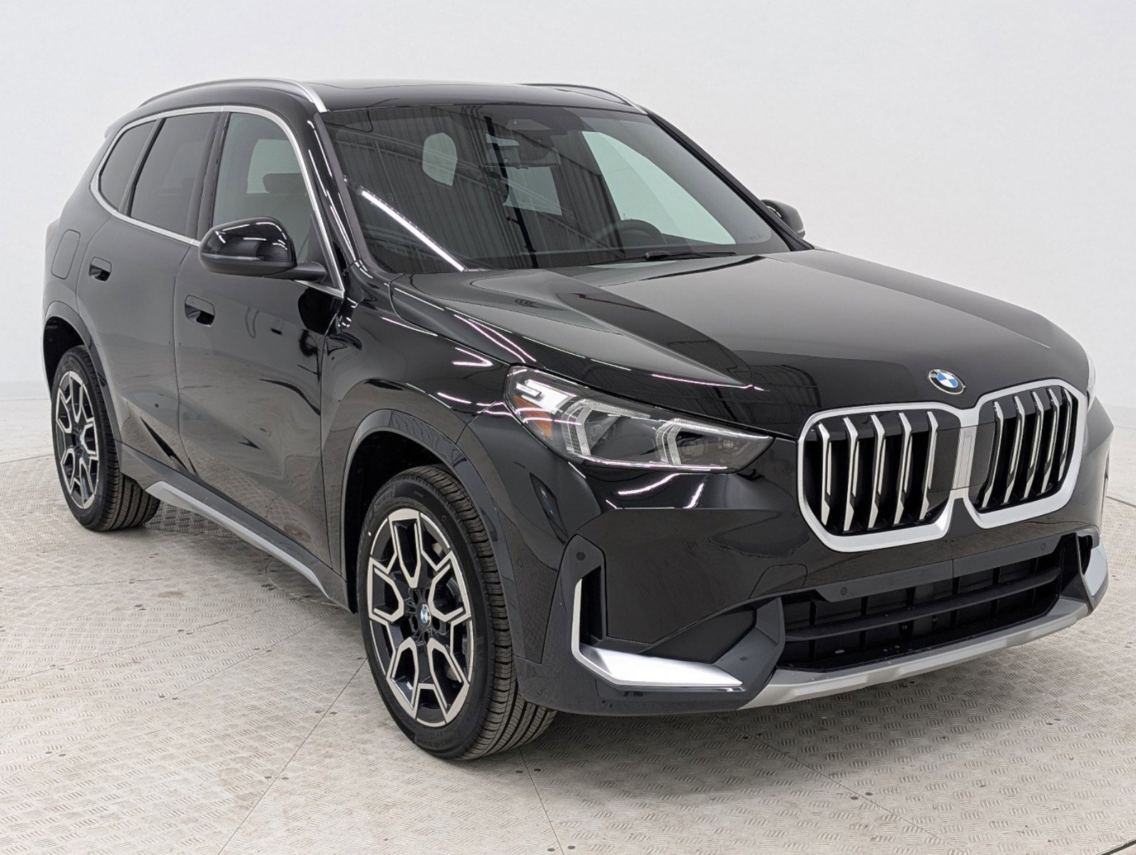 2025 Bmw X1 XDrive28i photo 2