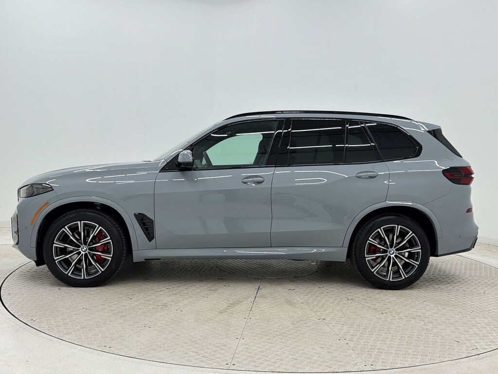 New 2026 BMW X5 xDrive40i SUV