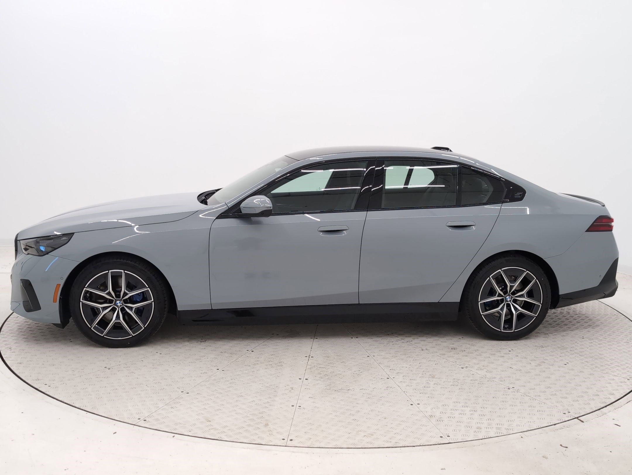 2026 Bmw i5 eDrive40 photo 2