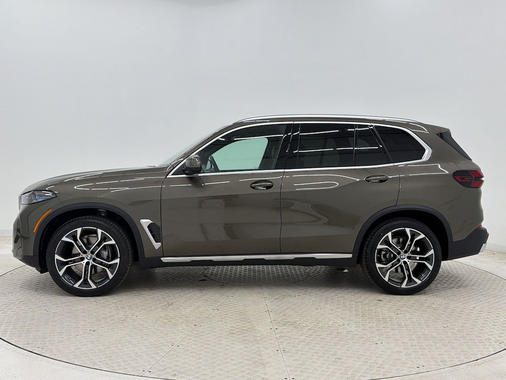 New 2026 BMW X5 xDrive40i SUV