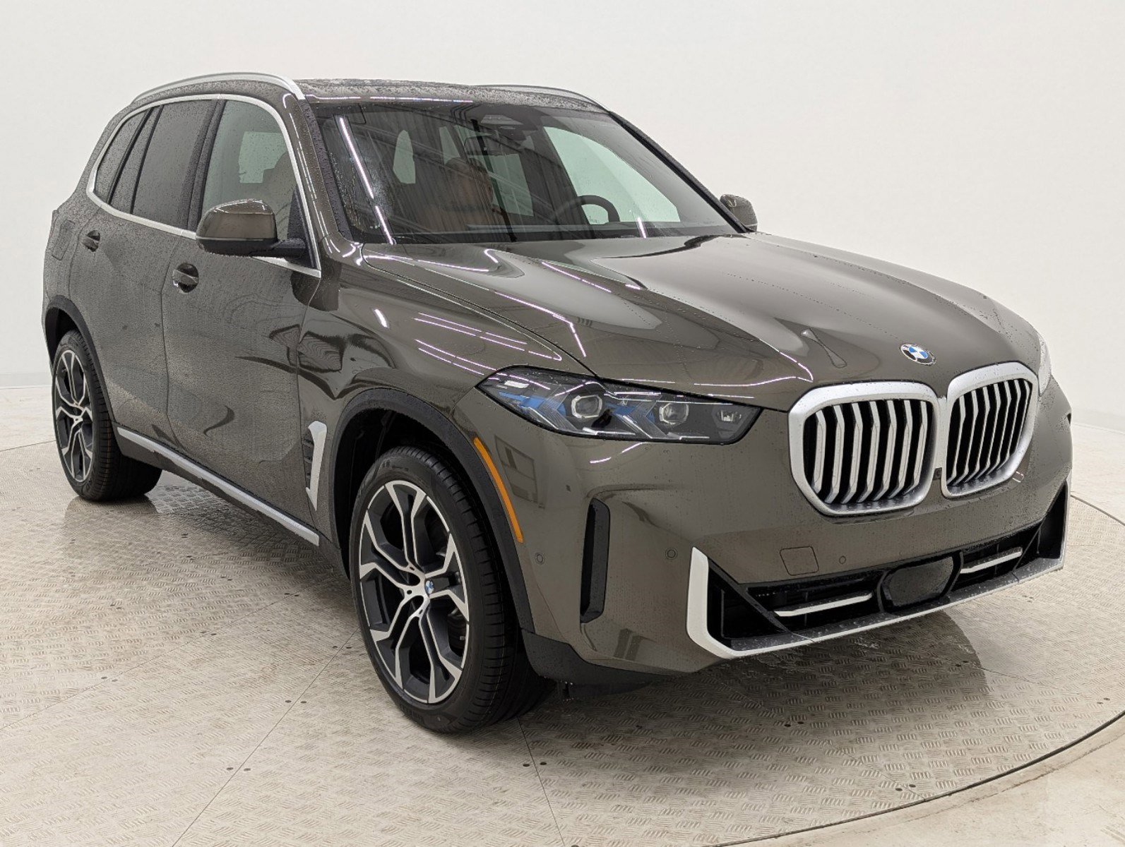 2025 Bmw X5 sDrive40i photo 2