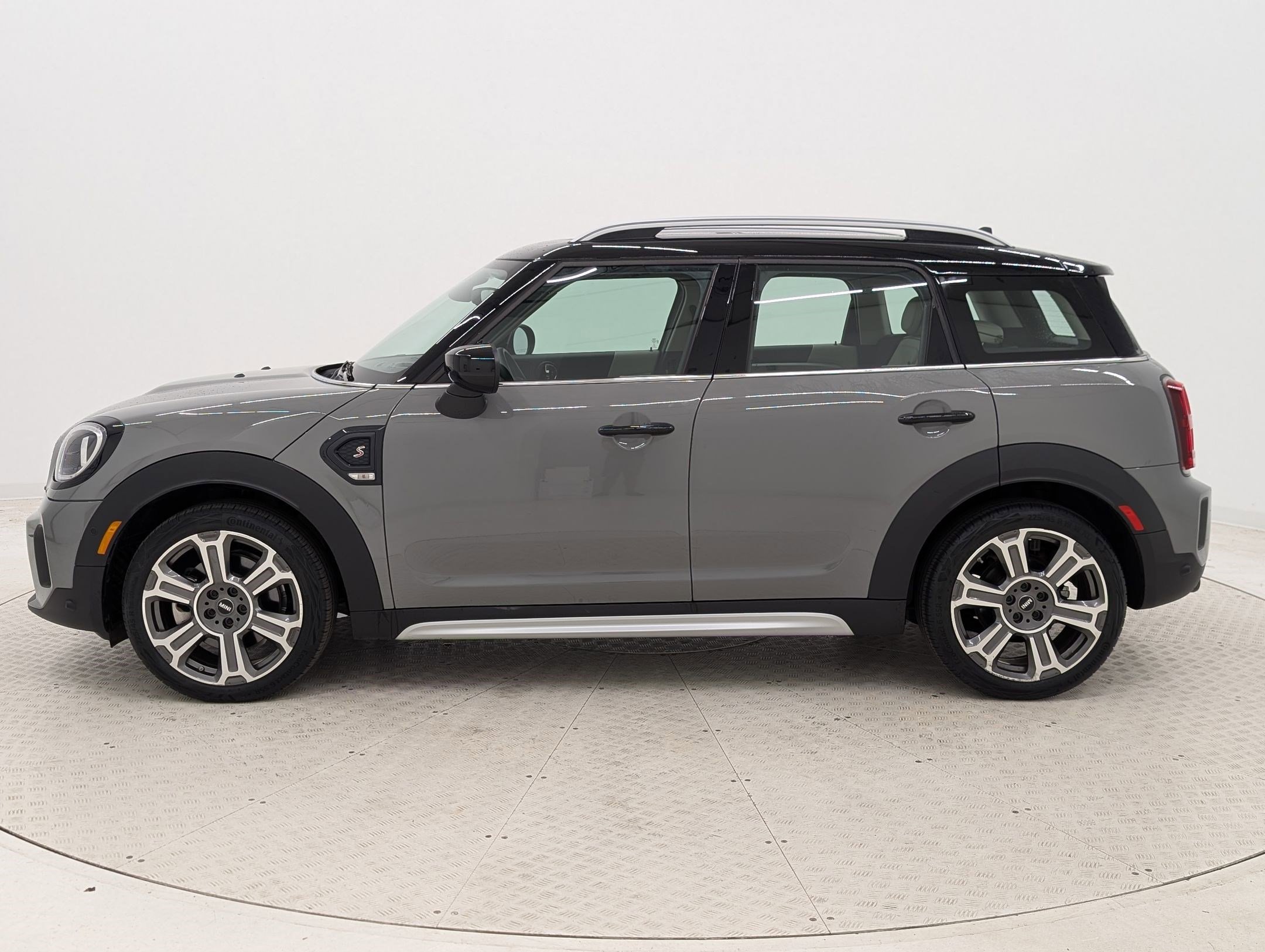 2023 Mini Countryman S photo 2