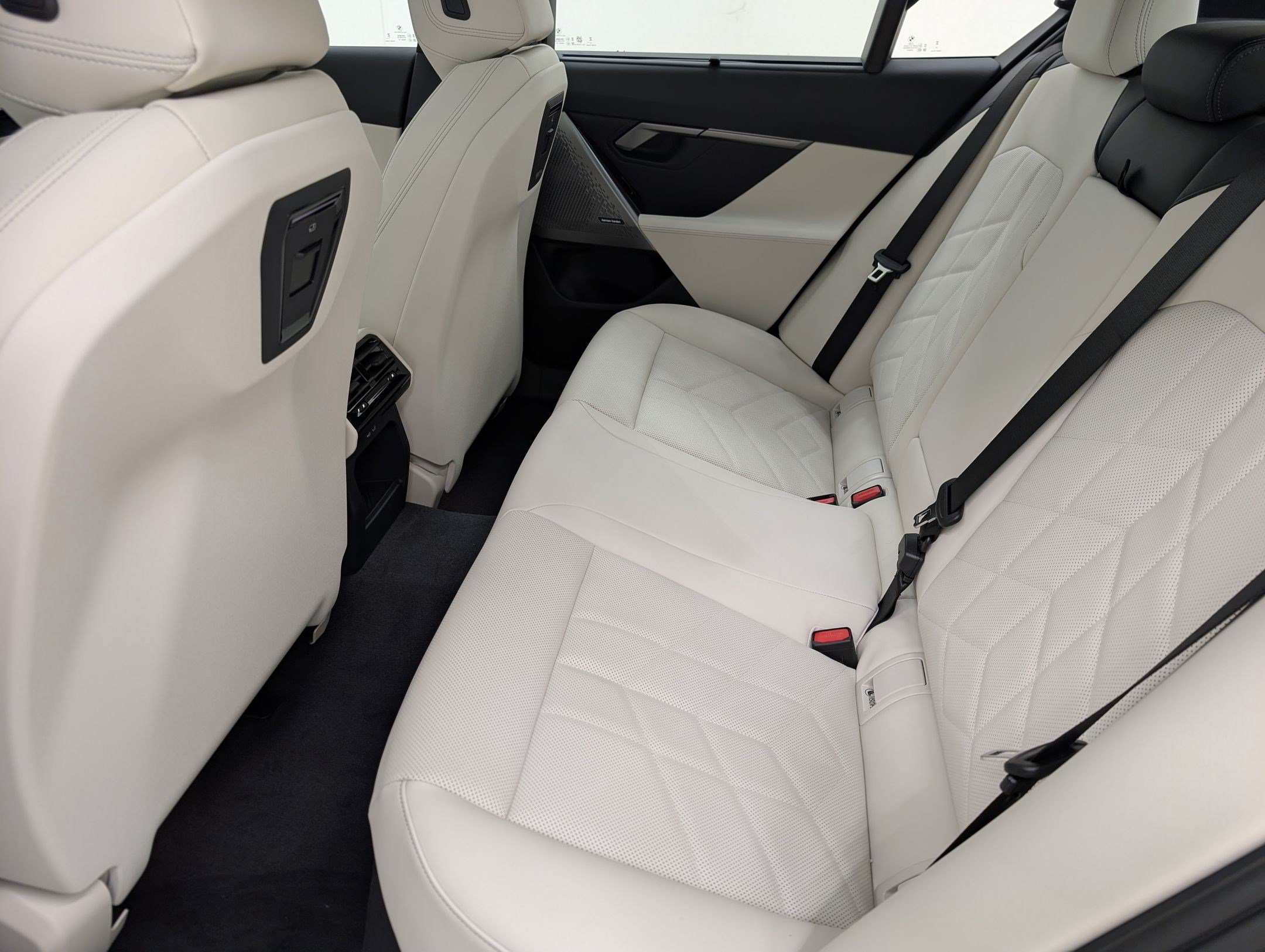 2026 BMW 5 Series 530i - Photo 15