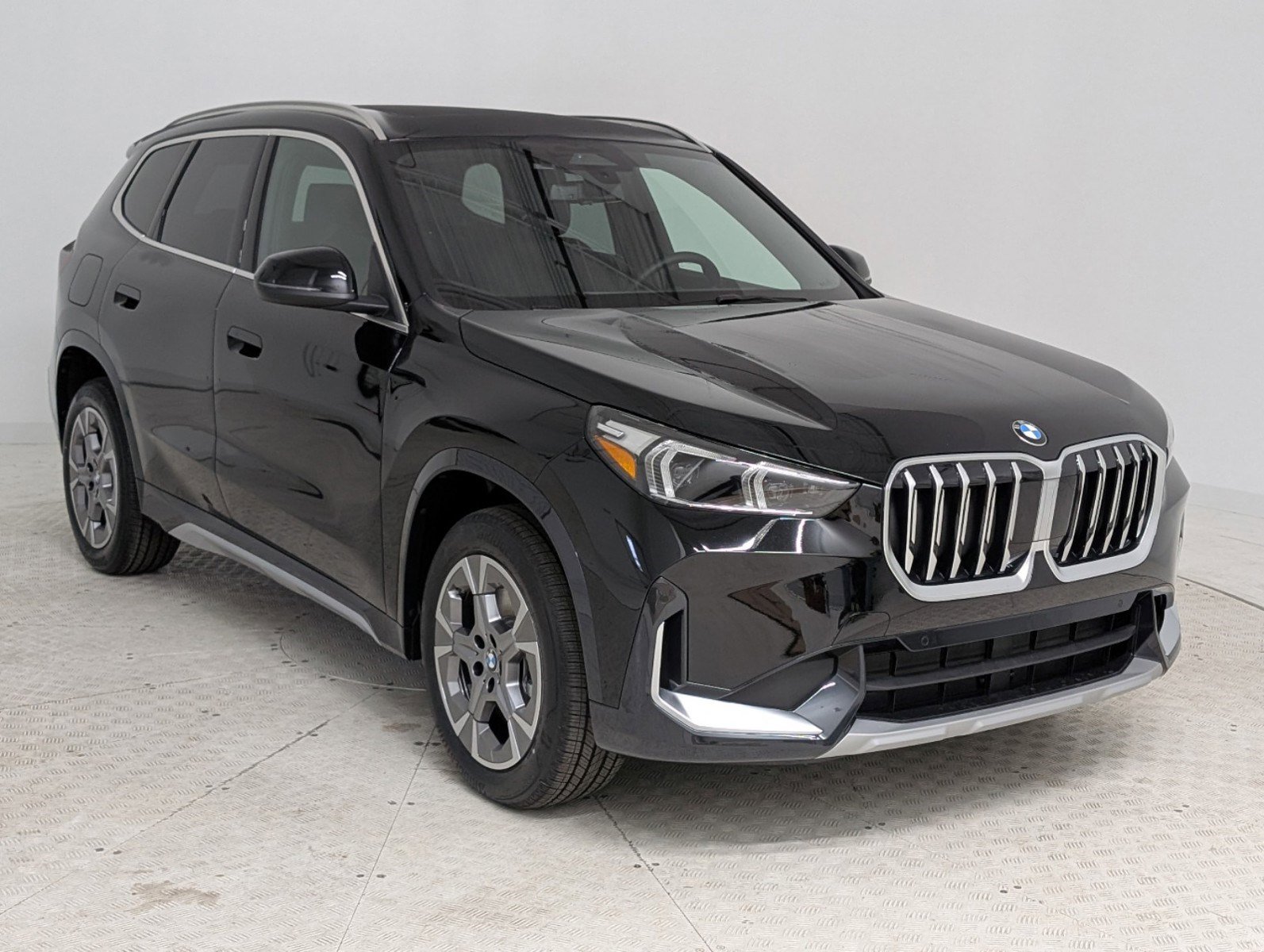 2025 Bmw X1 XDrive28i photo 2