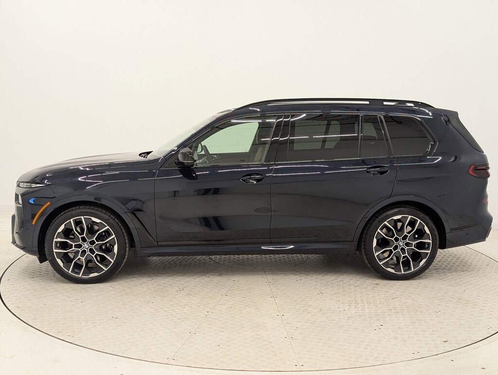 New 2026 BMW X7 M60i SUV