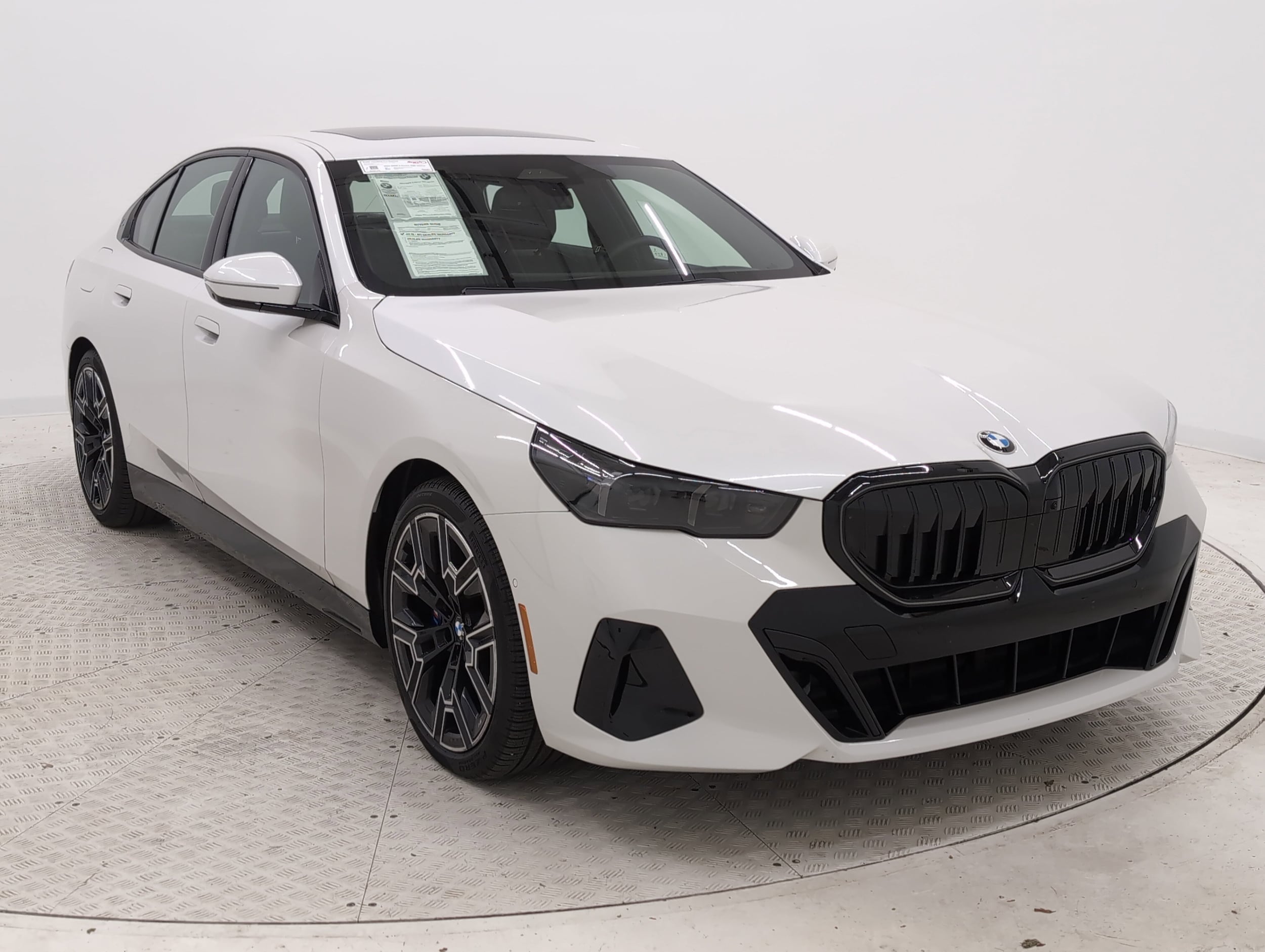 Used 2024 BMW 5 Series 530i with VIN WBA53FJ01RCP82378 for sale in Nashville, TN