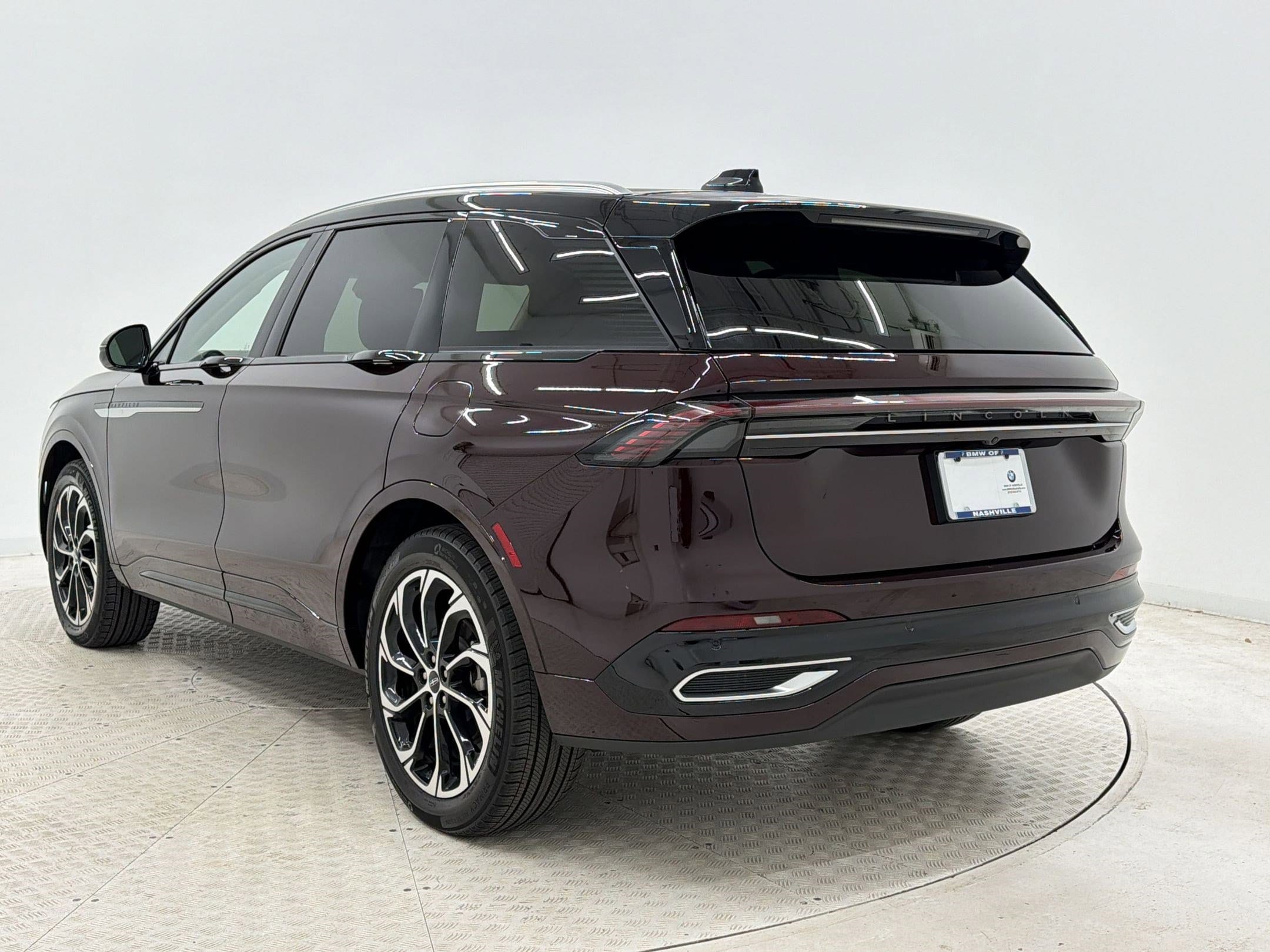 Nautilus Reserve SUV
