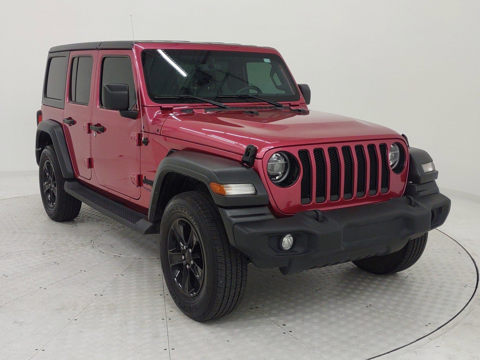 Used 2022 Jeep Wrangler Unlimited Altitude with VIN 1C4HJXDG2NW116207 for sale in Nashville, TN