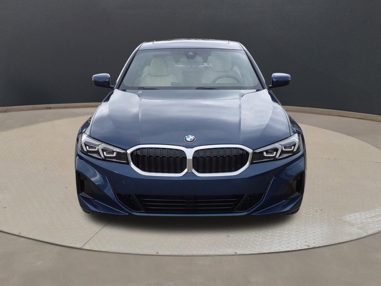 2024 Bmw 330i Sedan photo 3