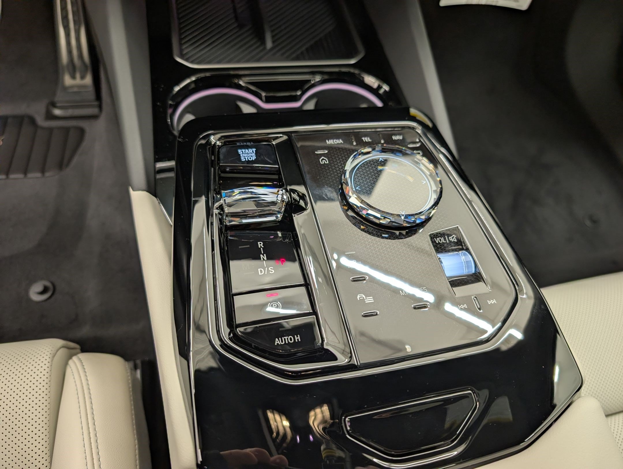 2026 BMW 5 Series 530i - Photo 23
