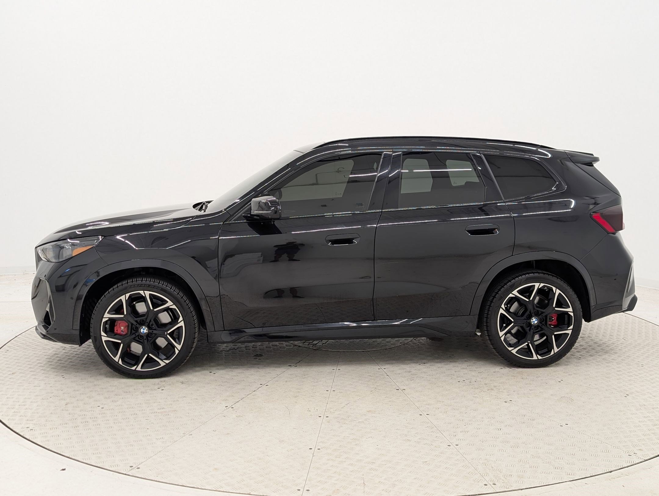 2024 Bmw X1 M35i photo 2