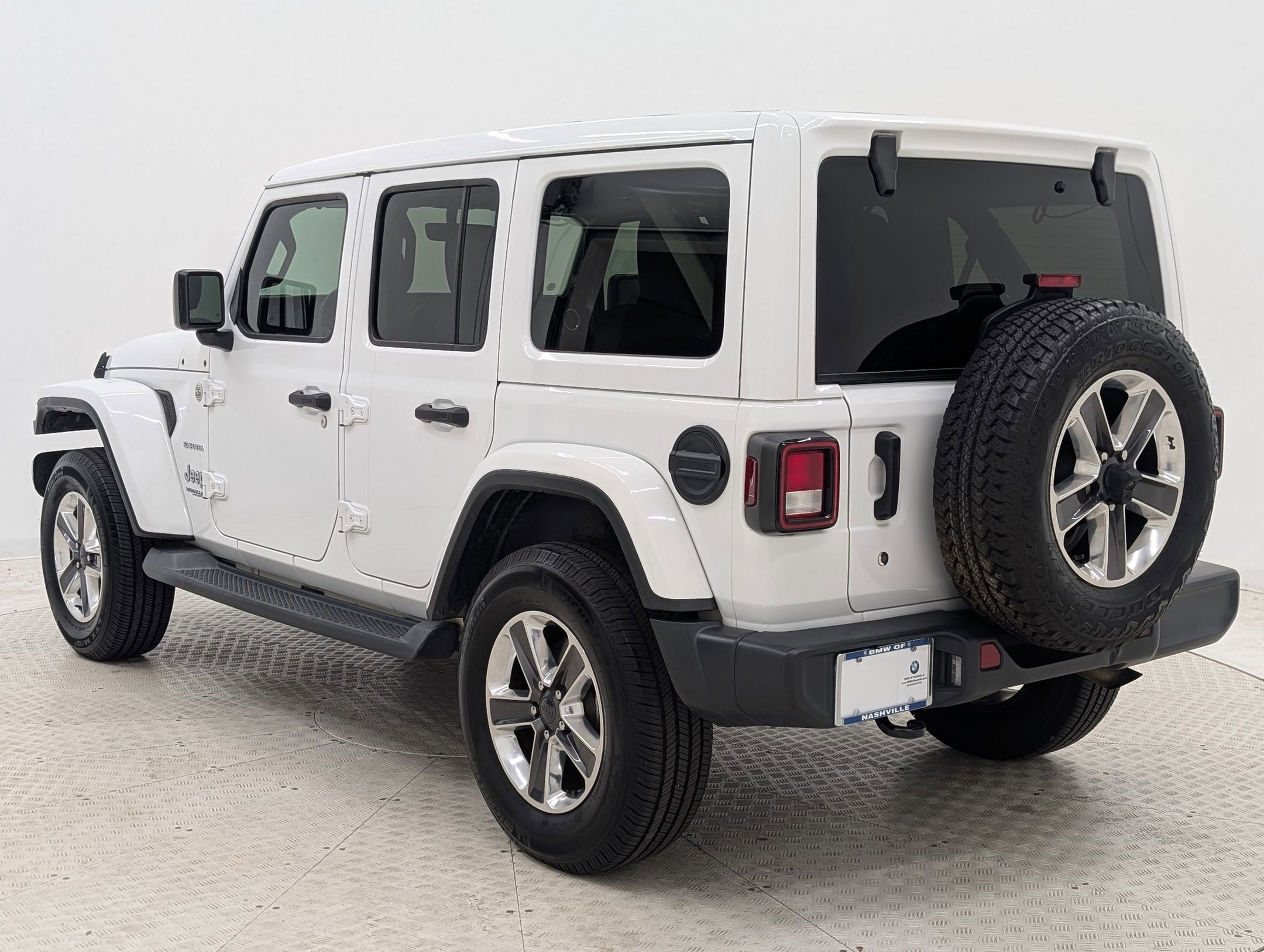 2020 Jeep Wrangler Unlimited Sahara photo 3