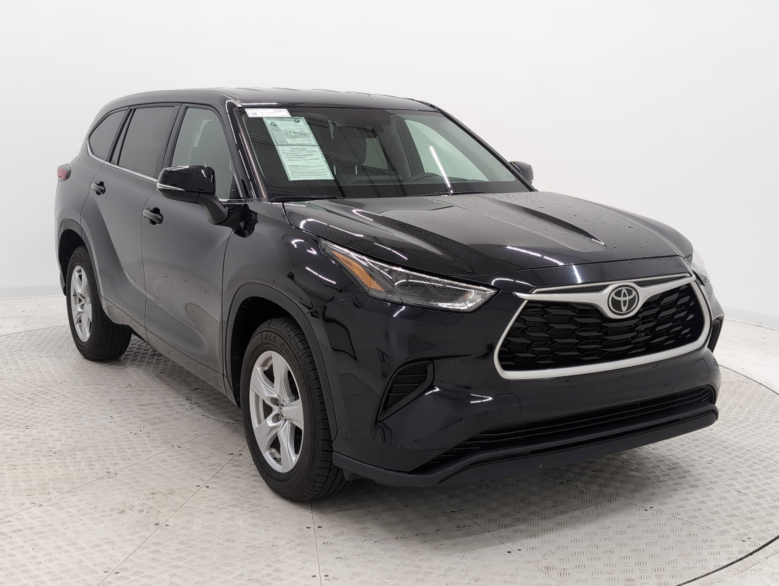 Used 2023 Toyota Highlander L with VIN 5TDKDRAH5PS022525 for sale in Nashville, TN