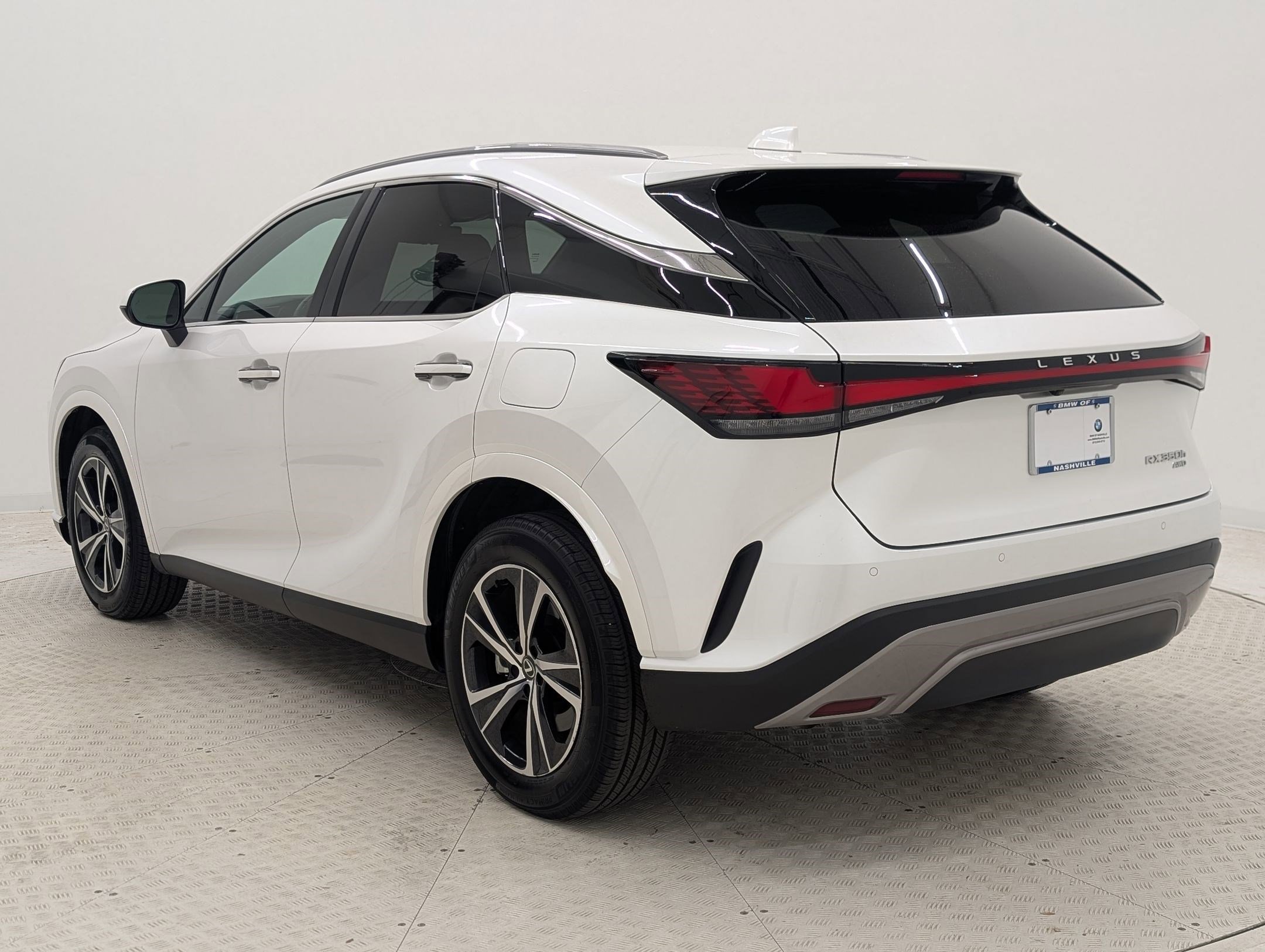 2024 Lexus RX 350h Premium photo 3