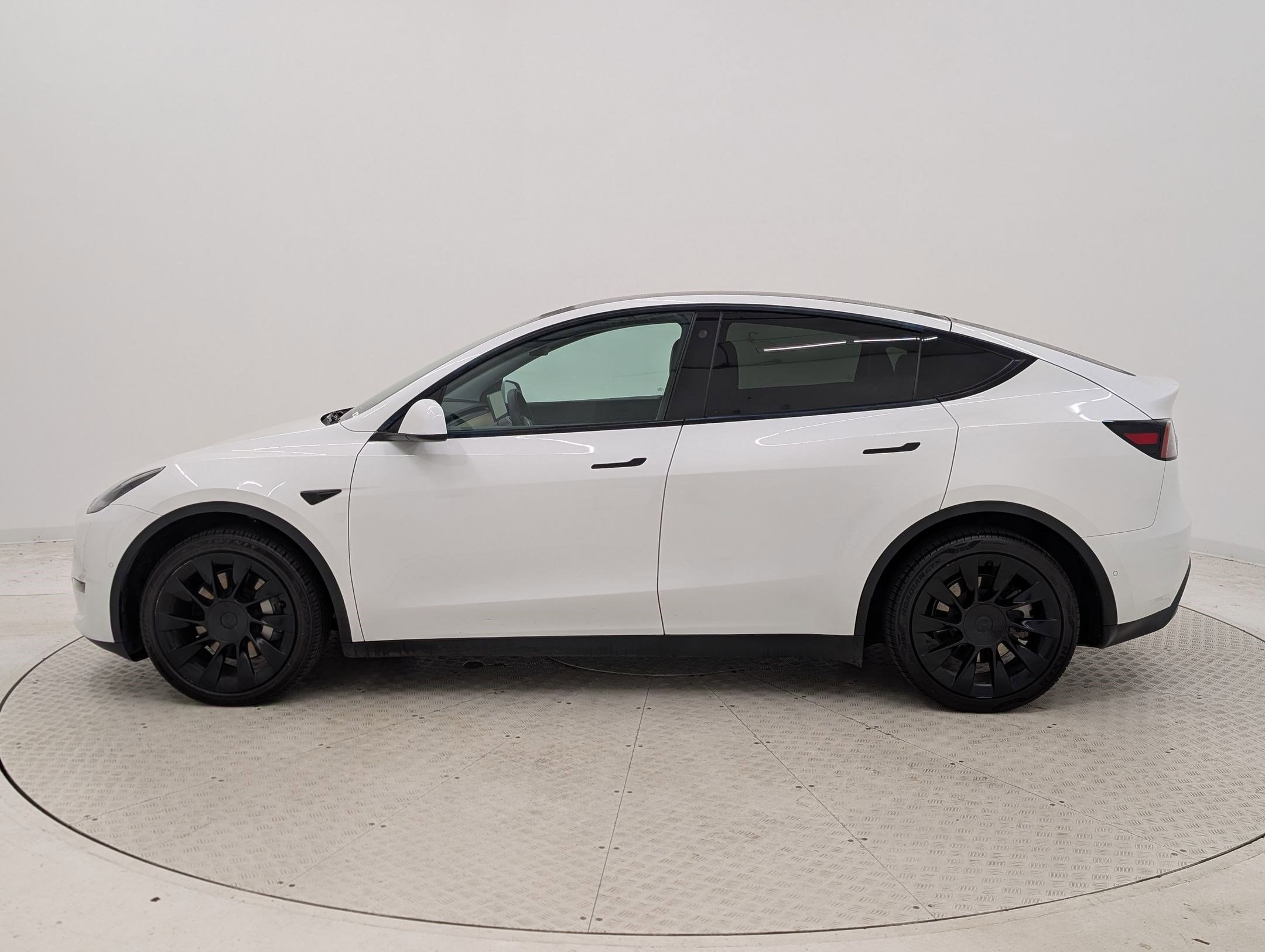 Used 2021 Tesla Model Y Long Range with VIN 5YJYGDEE0MF248086 for sale in Nashville, TN