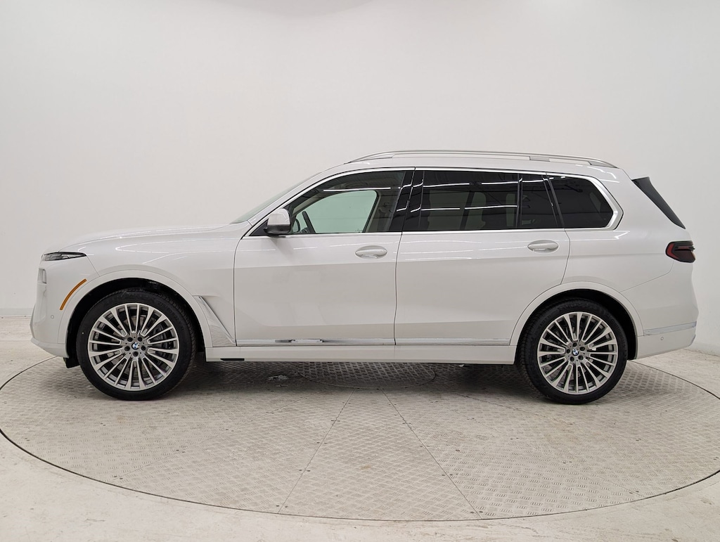 New 2026 BMW X7 xDrive40i SUV
