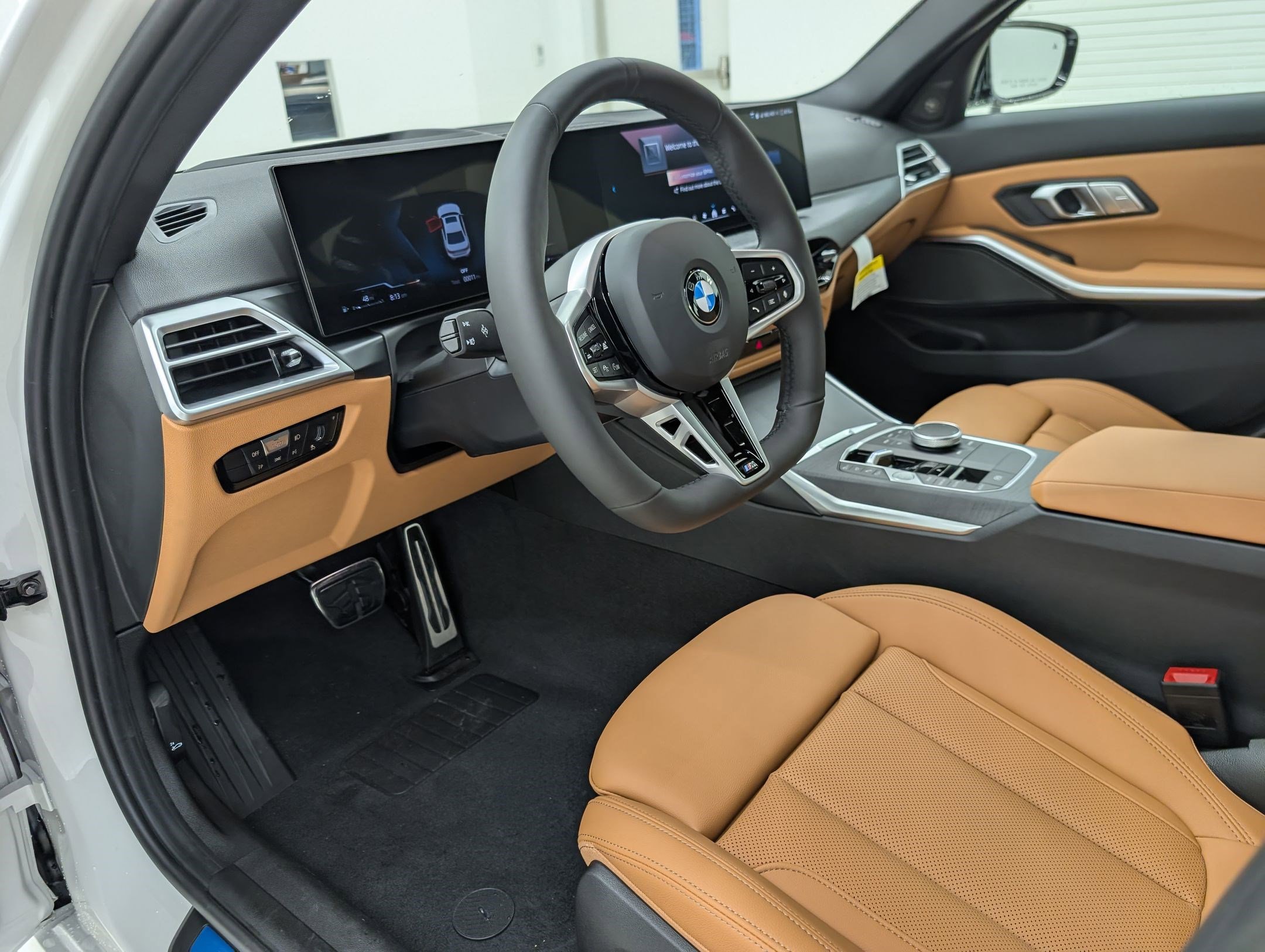 2025 Bmw 330i Sedan photo 4