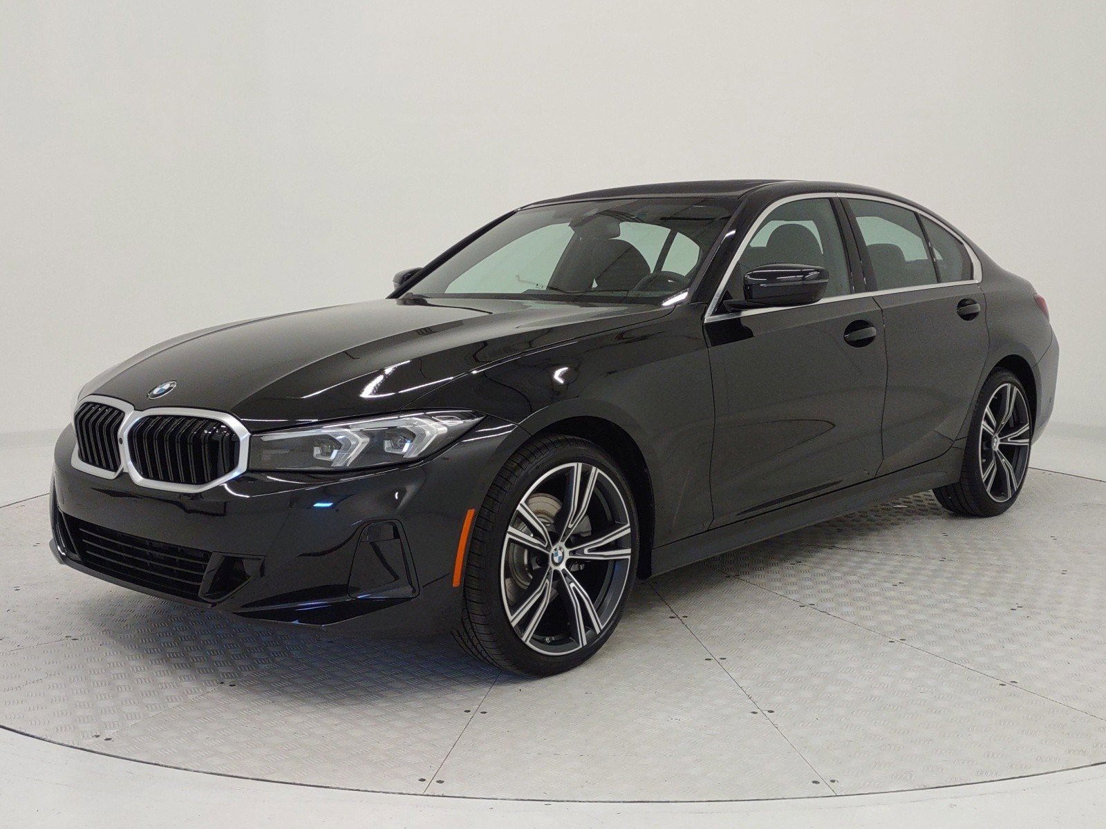 2024 Bmw 330i Sedan photo 4