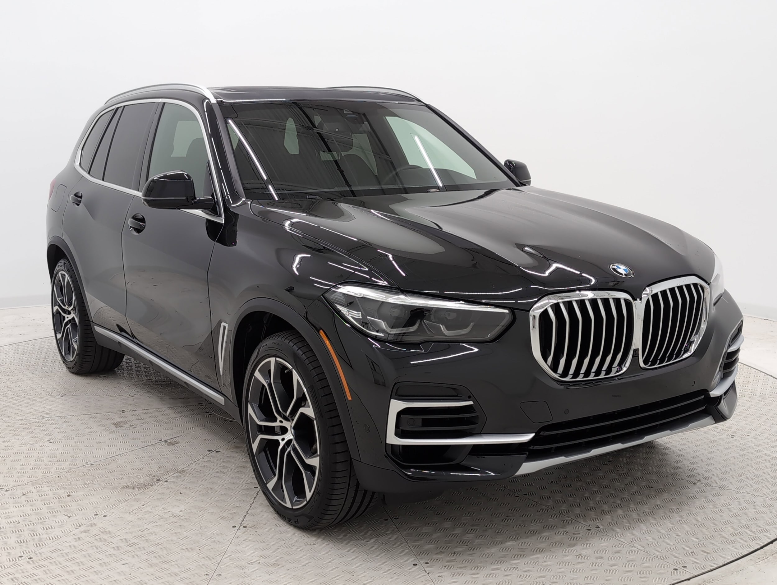 Certified 2022 BMW X5 40i with VIN 5UXCR4C04N9K60165 for sale in Nashville, TN