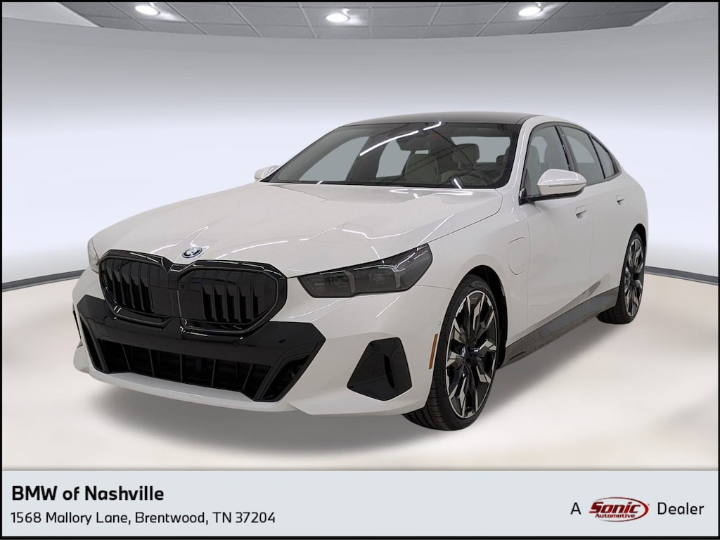 New 2026 BMW 550e xDrive Sedan