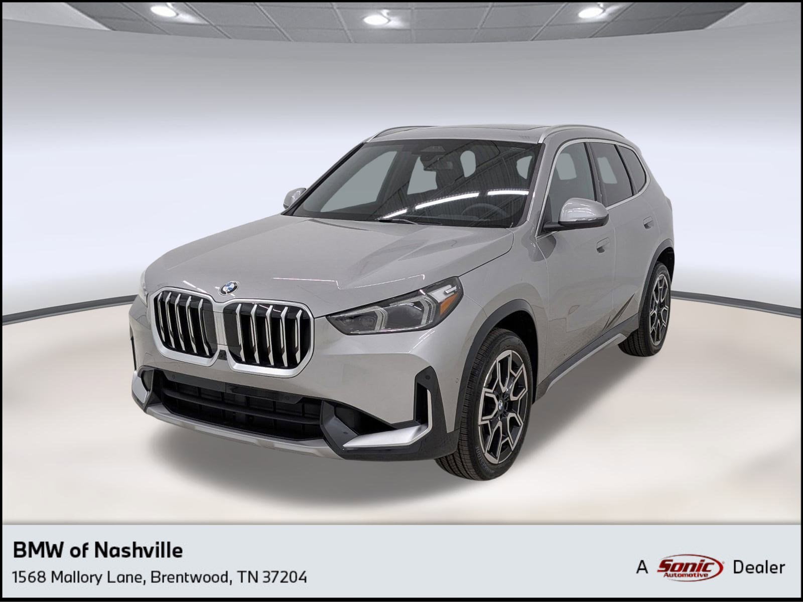 2025 BMW X1 28i's photo