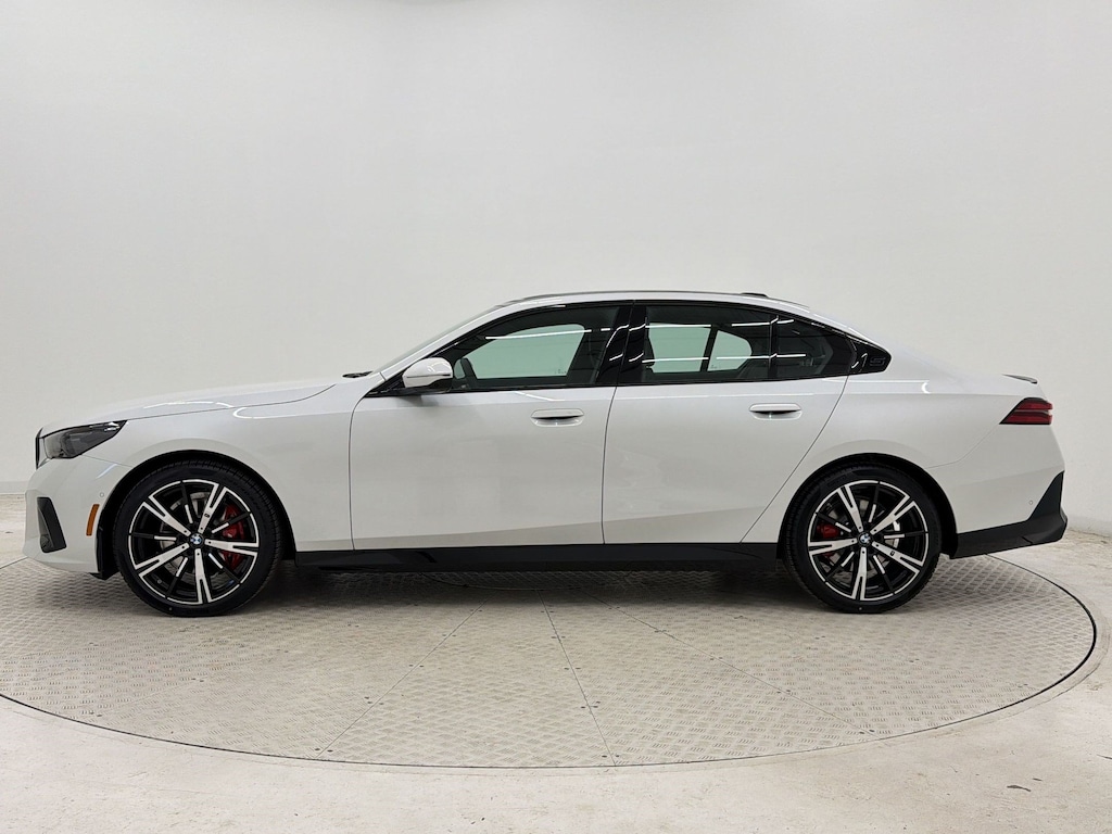 New 2026 BMW 530i Sedan