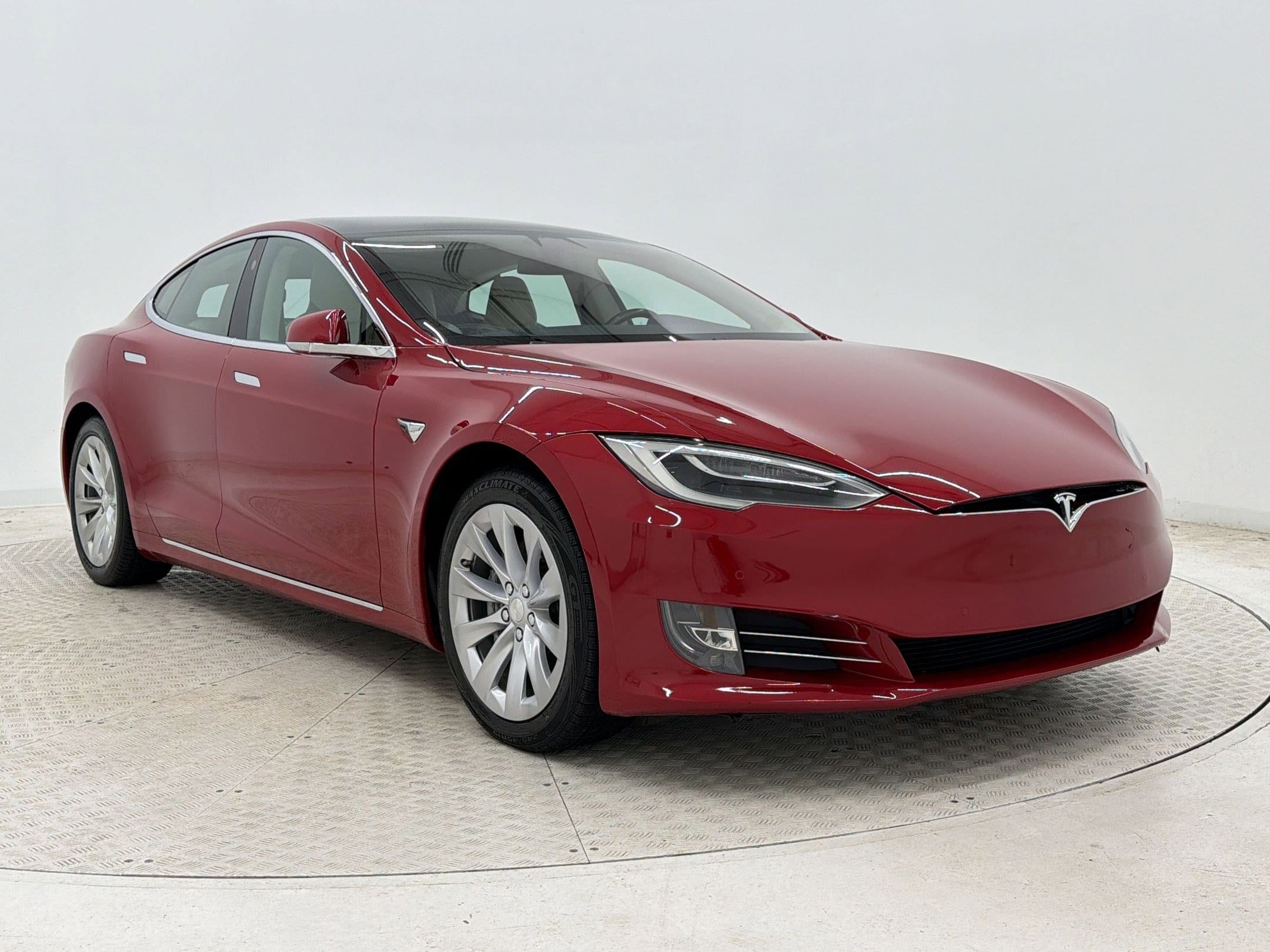 Model S 100D Hatchback
