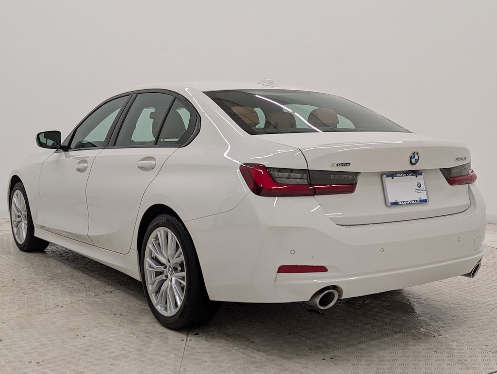 2023 Bmw 330i xDrive Sedan photo 3