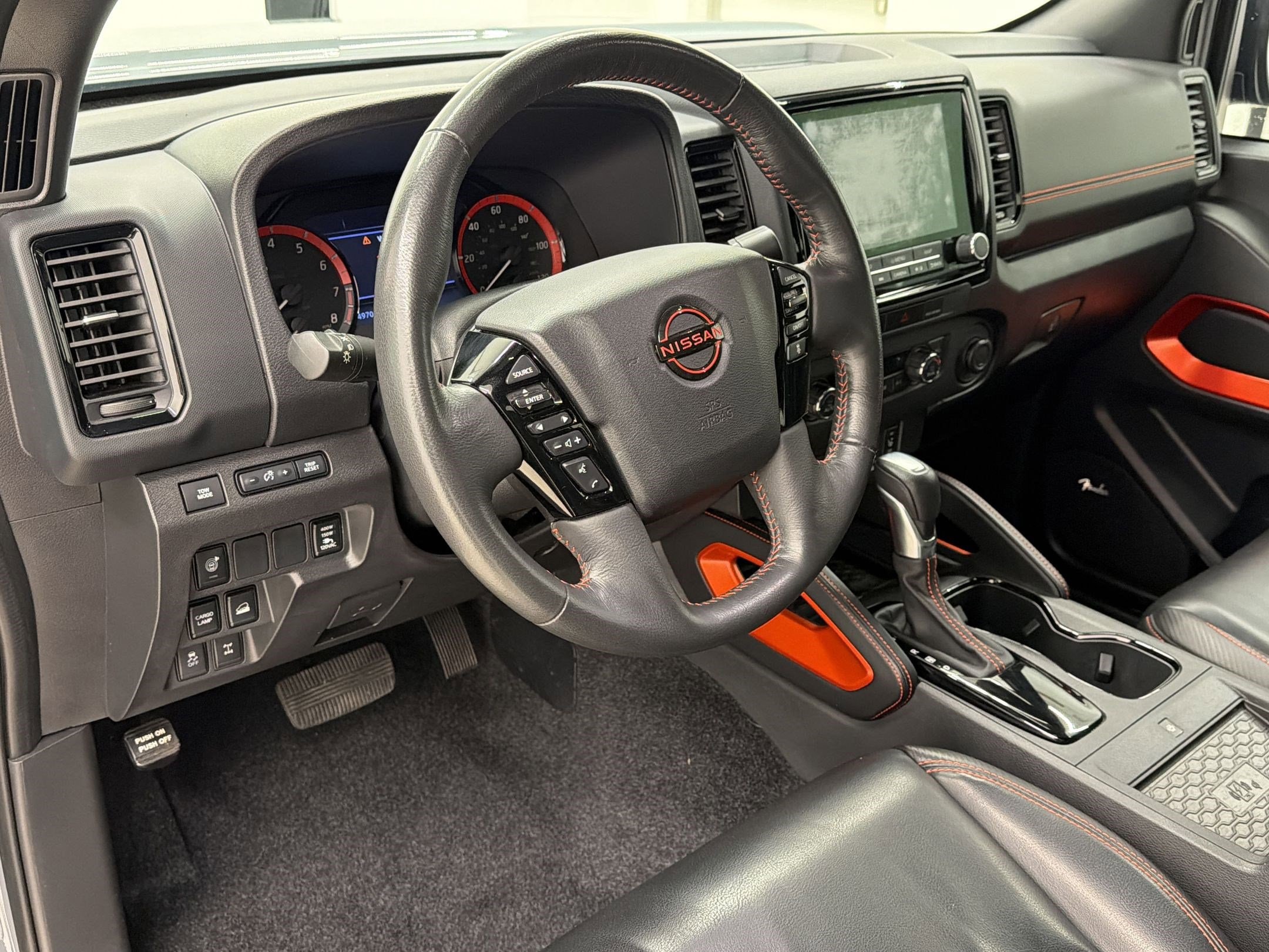 Frontier PRO-4X Truck Crew Cab