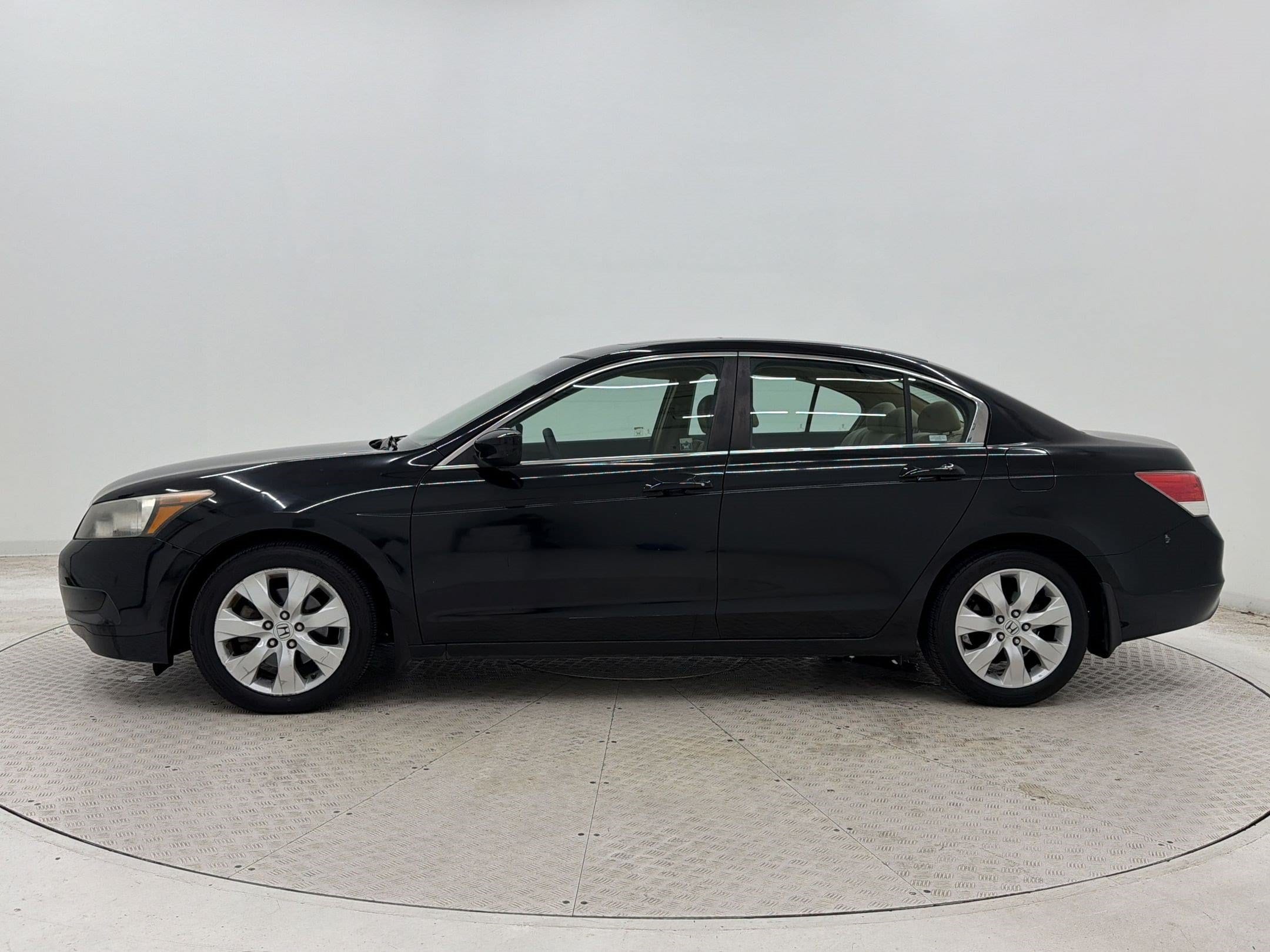 Used 2009 Honda Accord EX with VIN 1HGCP26709A067781 for sale in Nashville, TN