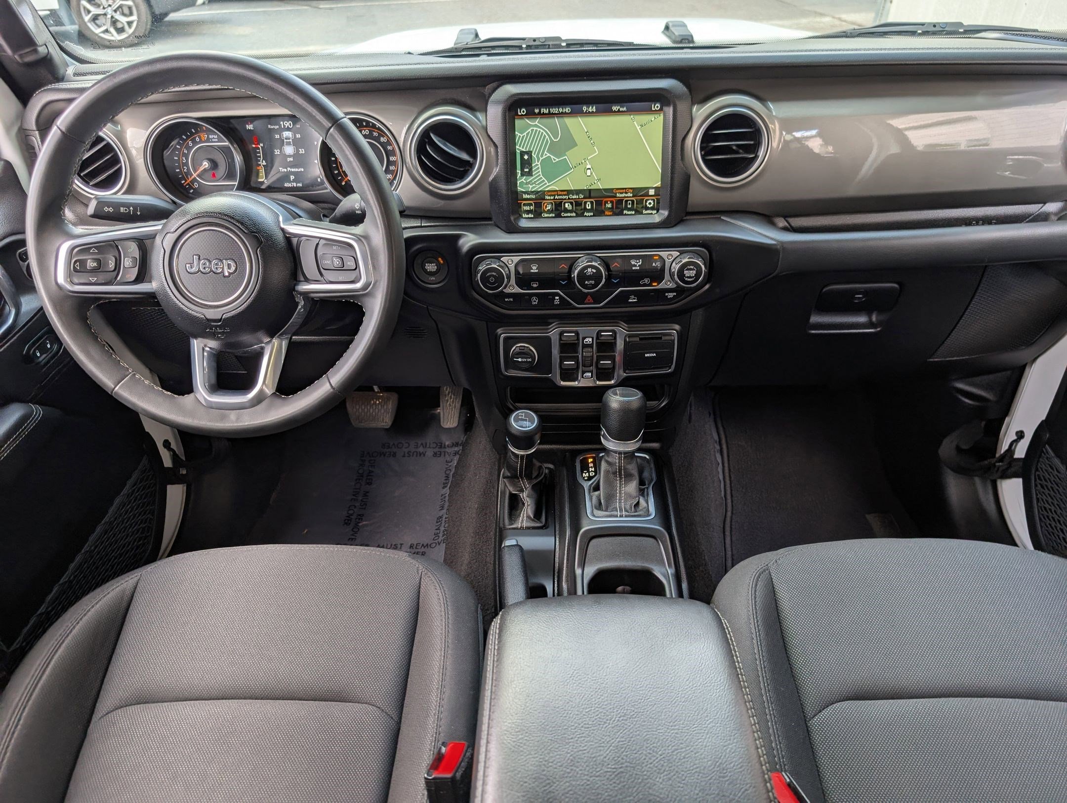 2023 Jeep Gladiator Overland photo 4