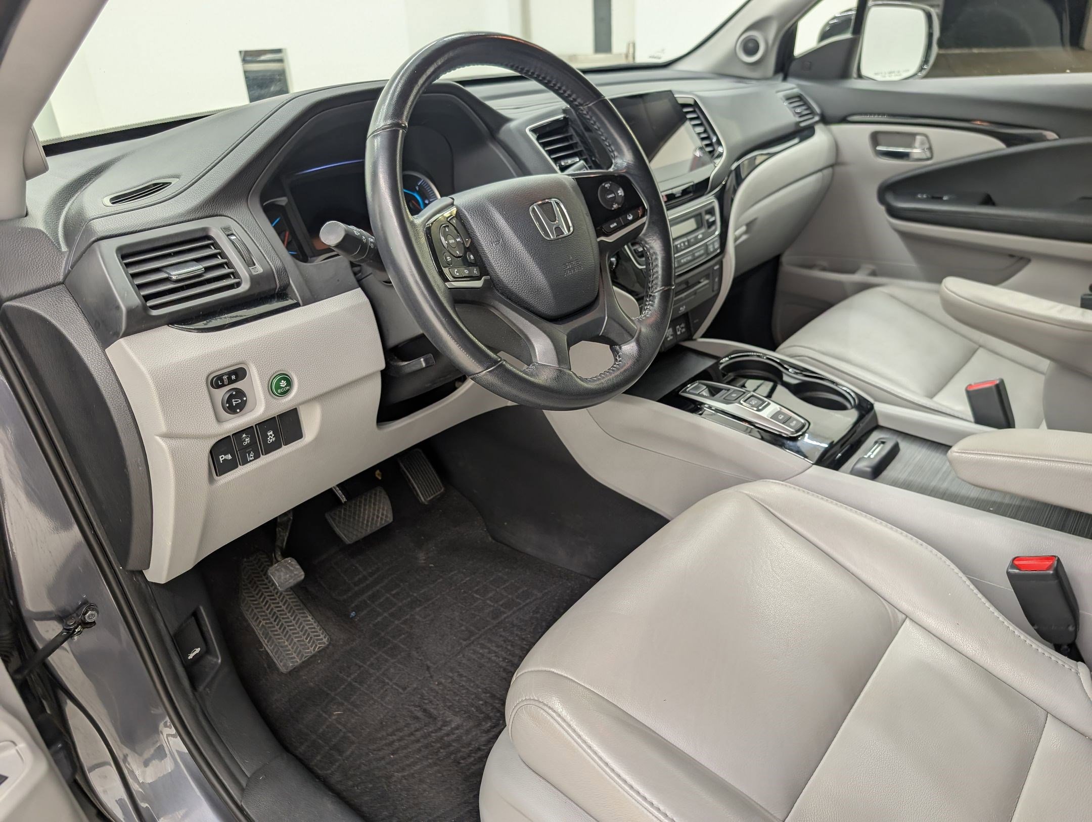 2019 Honda Pilot Touring photo 4