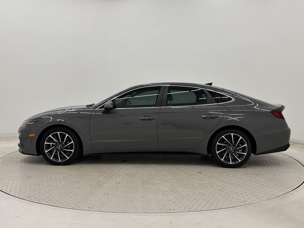 Used 2022 Hyundai Sonata Limited Sedan